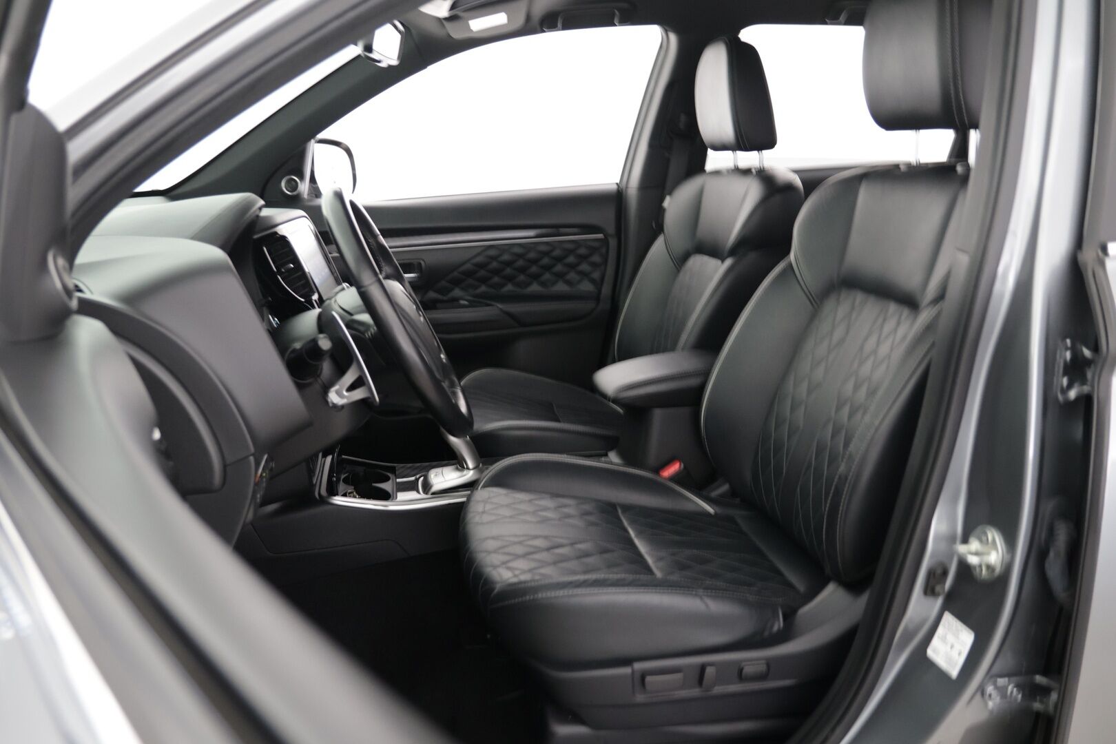 Mitsubishi Outlander PHEV 2020 Intense Business 4WD 5P - | Timanttinahat | ACC | Sähköpenkit | Upea yksilö