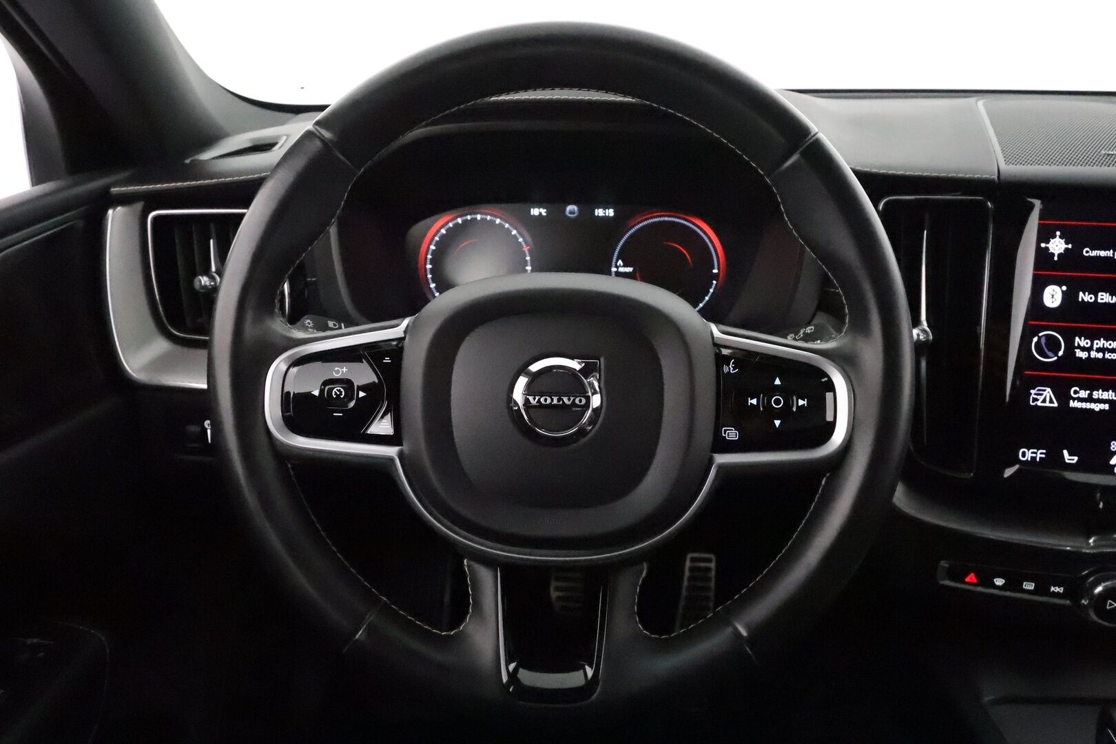 Volvo XC60 2021 T8 TwE AWD R-Design aut **H&K / Panorama / Adapt.Vakkari / Webasto / Koukku / Full-LED / Sportpenkki Muistilla** - 3,99 % KORKOTARJOUS TÄHÄN AUTOON - Akku kuntotarkastettu / Kahdet Renkaat / HYVILLÄ KAMOILLA!