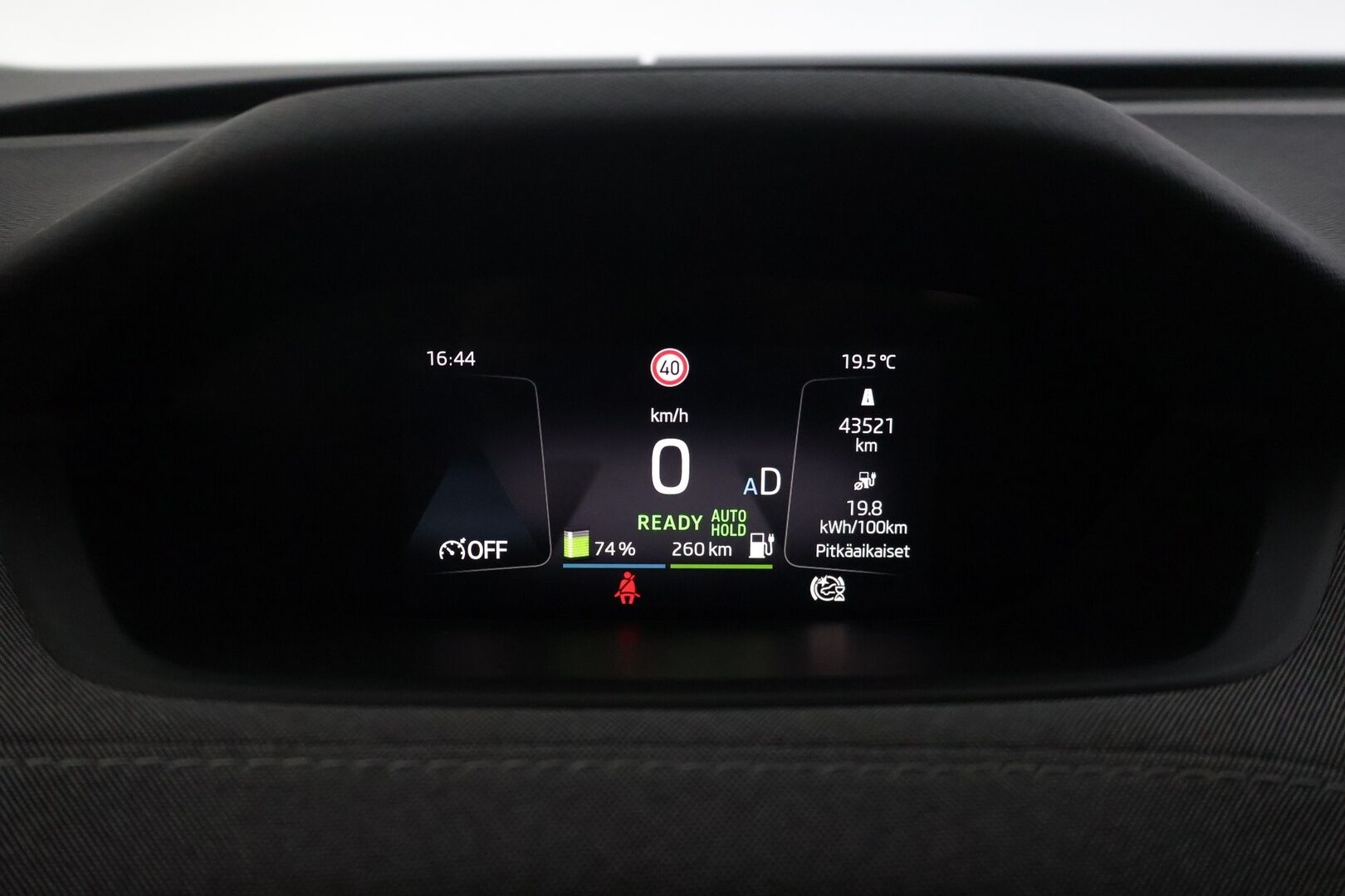 Skoda Enyaq 2021 80 iV 82kWh * Metalliväri / Peruutuskamera /  Crystal- Led * - Kahdet huippukuntoiset renkaat / 2x Vanteet / 2x Avain / Näyttävä isoakkuinen * - HULLUT AVAJAISHULINAT KORKOTARJOUS 3,29 %