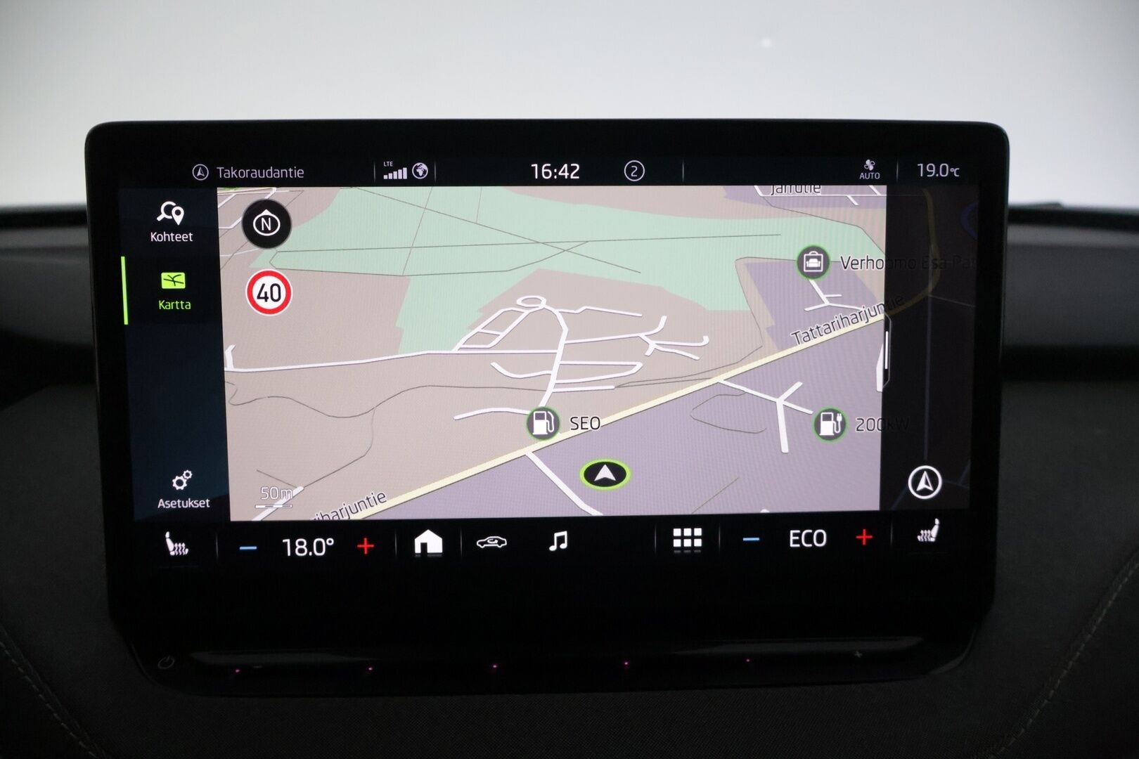 Skoda Enyaq 2021 80 iV 82kWh * Metalliväri / Peruutuskamera /  Crystal- Led * - Kahdet huippukuntoiset renkaat / 2x Vanteet / 2x Avain / Näyttävä isoakkuinen * - HULLUT AVAJAISHULINAT KORKOTARJOUS 3,29 %