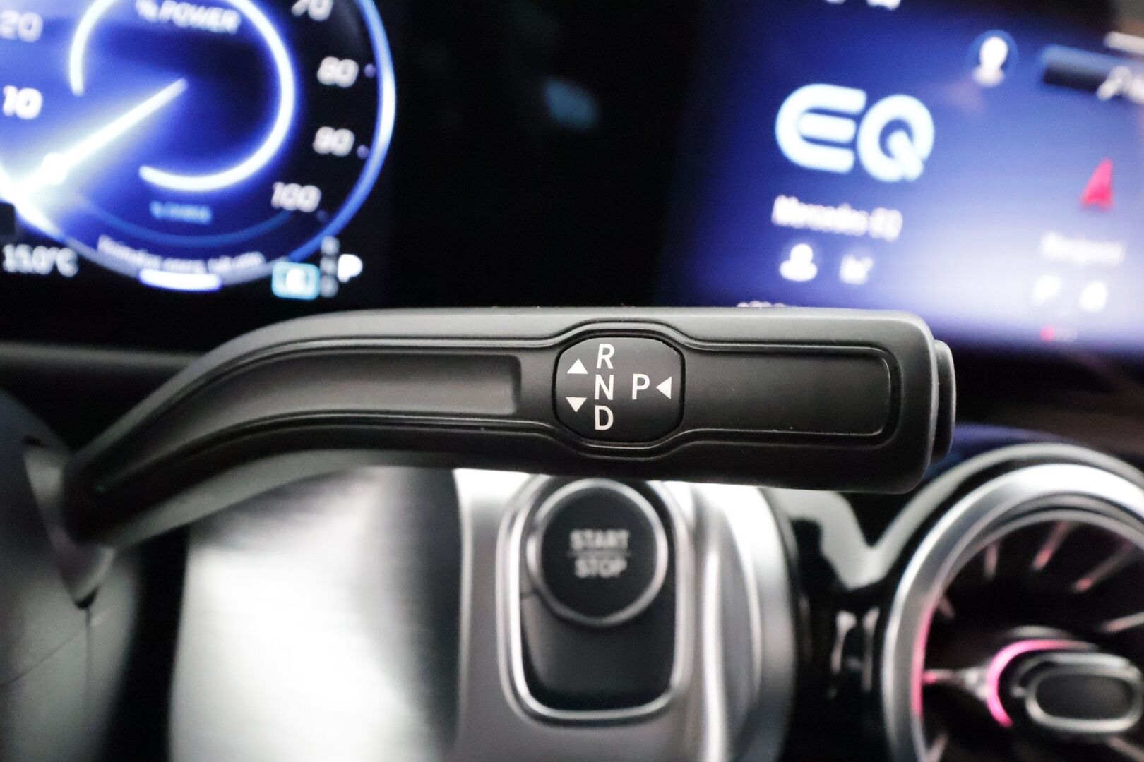 Mercedes-Benz EQB 2024 350 4MATIC AMG Line - | DIstronic Pro | Lisälämmitin | Koukku | P.Kamera | High Performance LED | Widescreen | Apple&Android | Suomi-auto | Kahdet Renkaat |