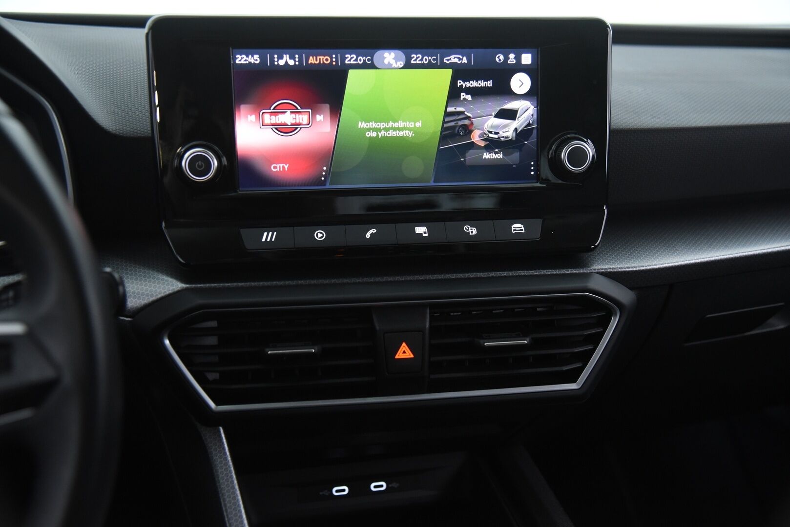 SEAT LEON SPORTSTOURER 2021 1,5 eTSI 150 Hybrid Style DSG ** Webasto / Adapt. vak / Vetokoukku / Full Link / Kaistavahti **