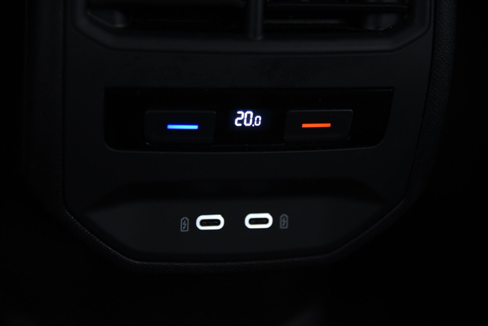 SEAT LEON SPORTSTOURER 2021 1,5 eTSI 150 Hybrid Style DSG ** Webasto / Adapt. vak / Vetokoukku / Full Link / Kaistavahti **