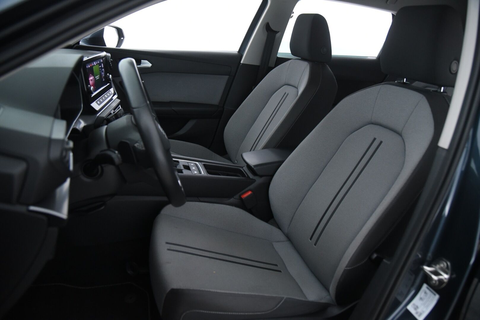 SEAT LEON SPORTSTOURER 2021 1,5 eTSI 150 Hybrid Style DSG ** Webasto / Adapt. vak / Vetokoukku / Full Link / Kaistavahti **