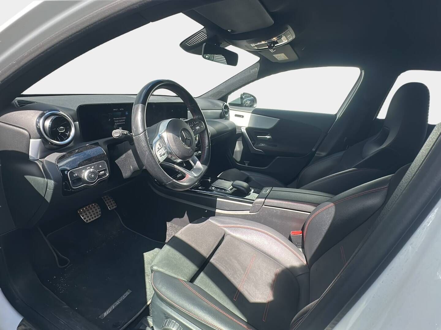 MERCEDES-BENZ A 2021 250 e A Business AMG EQ Power - | Widescreen | Vakkari | Sporttipenkit | Peruutuskamera | Vetokoukku | Navigointi | SoH 96% ! |
