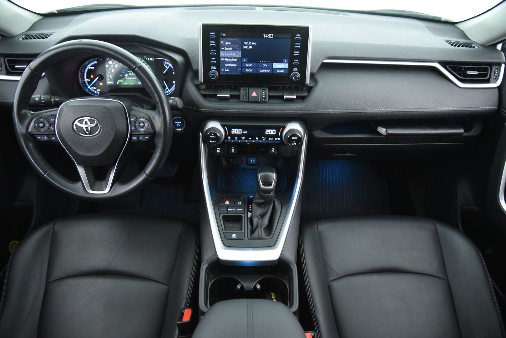 TOYOTA RAV4 2020 2.5 Hybrid Executive aut. *Adapt.Vakkari / Muistipenkki / Nahkasisusta / P.Kamera / Navi / KeylessGo / Sähköluukku* - 3,99 % KORKOTARJOUS TÄHÄN AUTOON - Huippuvarusteet / Tehokas & Luotettava tekniikka! 