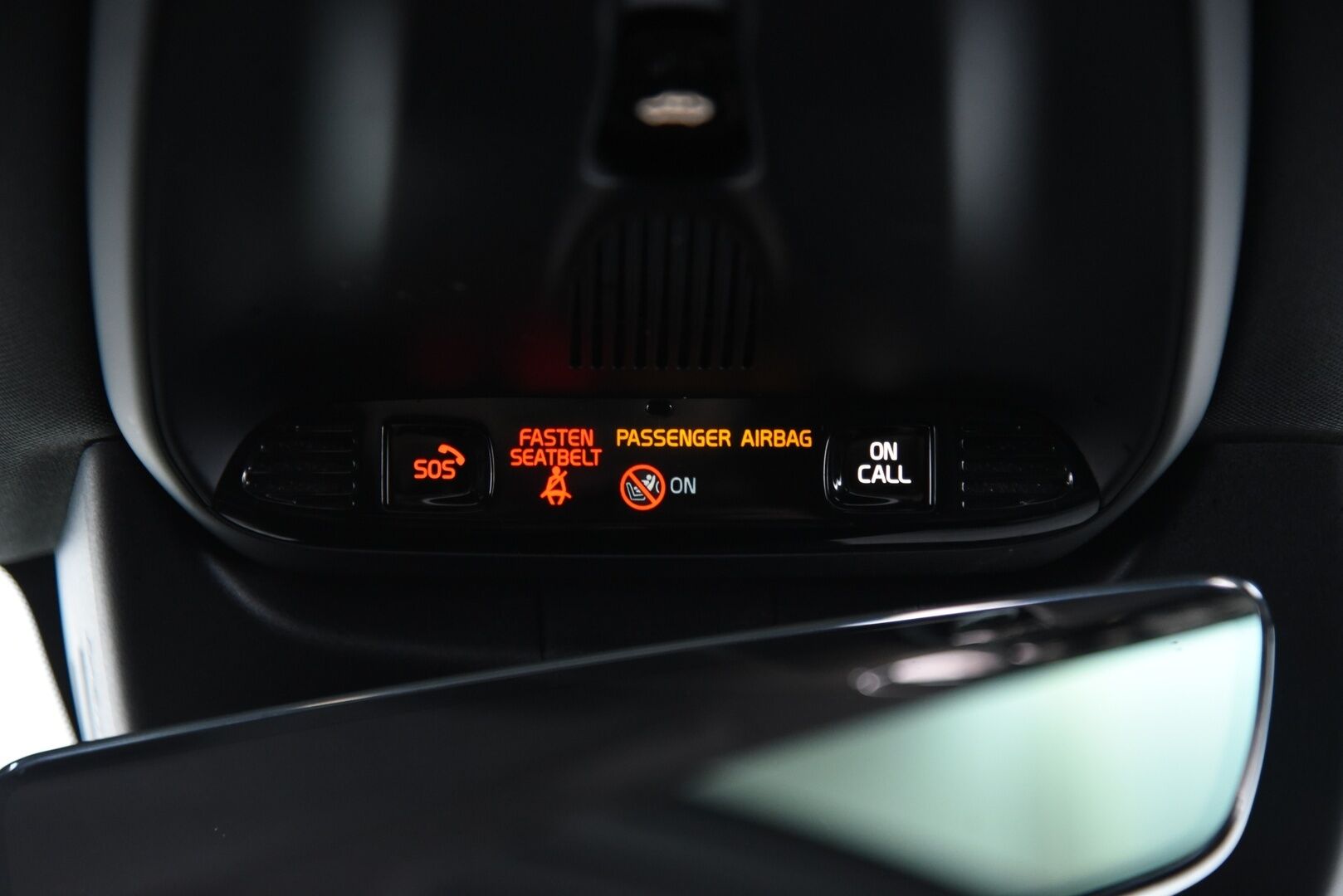 Volvo V90 2019 T8 AWD Recharge R-Desing Aut MY19 / Adapt.Vakkari / Webasto / Panorama / Harman&Kardon / 360° Kamera / HUD / BLIS / Navigointi - 3,99 % KORKOTARJOUS TÄHÄN AUTOON - Jakohihna juuri vaihdettu!