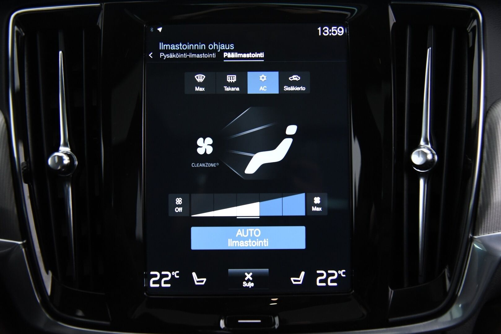 Volvo V90 2019 T8 AWD Recharge R-Desing Aut MY19 / Adapt.Vakkari / Webasto / Panorama / Harman&Kardon / 360° Kamera / HUD / BLIS / Navigointi - 3,99 % KORKOTARJOUS TÄHÄN AUTOON - Jakohihna juuri vaihdettu!
