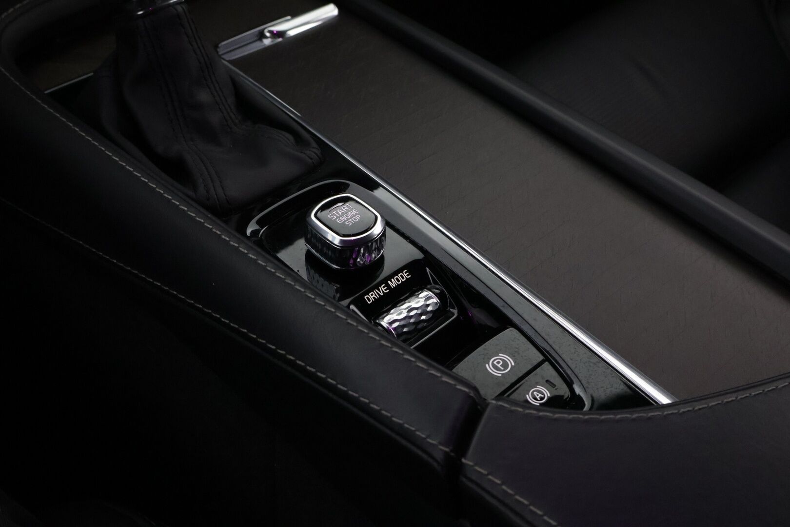 Volvo V90 Cross Country 2019 D4 AWD Plus aut Polestar Engineered * Webasto / Adapt.Vakkari / Hierovat & Ilmastoidut Sporttinahat / 360-Kamera / Koukku - SUPERVARUSTEET / Harvoin tarjolla / Juuri tullut Tampereelle!