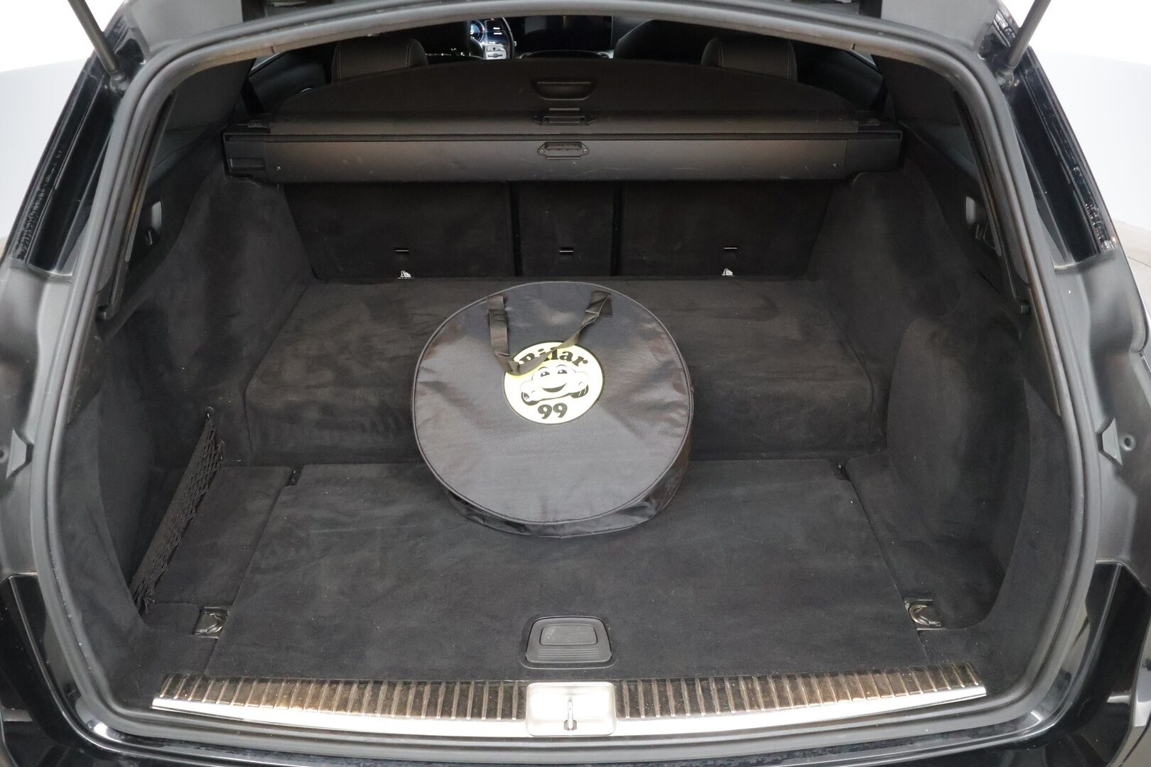 Mercedes-Benz E 2020 300 de T A Business AMG Edition EQ Power * Distronic+ / Multibeam LED / Widescreen / P.Kamera / BLIS * - Adapt. Cruise / Vetokoukku / Asialliset varusteet! - Osta nyt, maksa vasta ensi vuonna