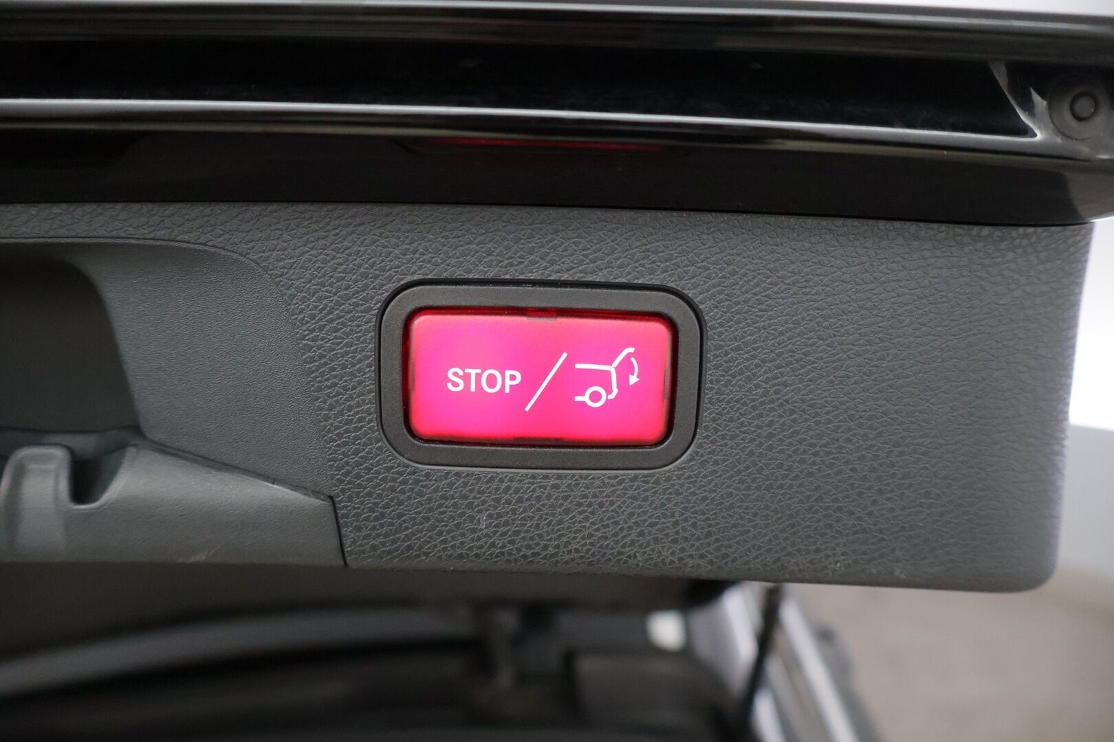 Mercedes-Benz E 2020 300 de T A Business AMG Edition EQ Power * Distronic+ / Multibeam LED / Widescreen / P.Kamera / BLIS * - Adapt. Cruise / Vetokoukku / Asialliset varusteet! - Osta nyt, maksa vasta ensi vuonna