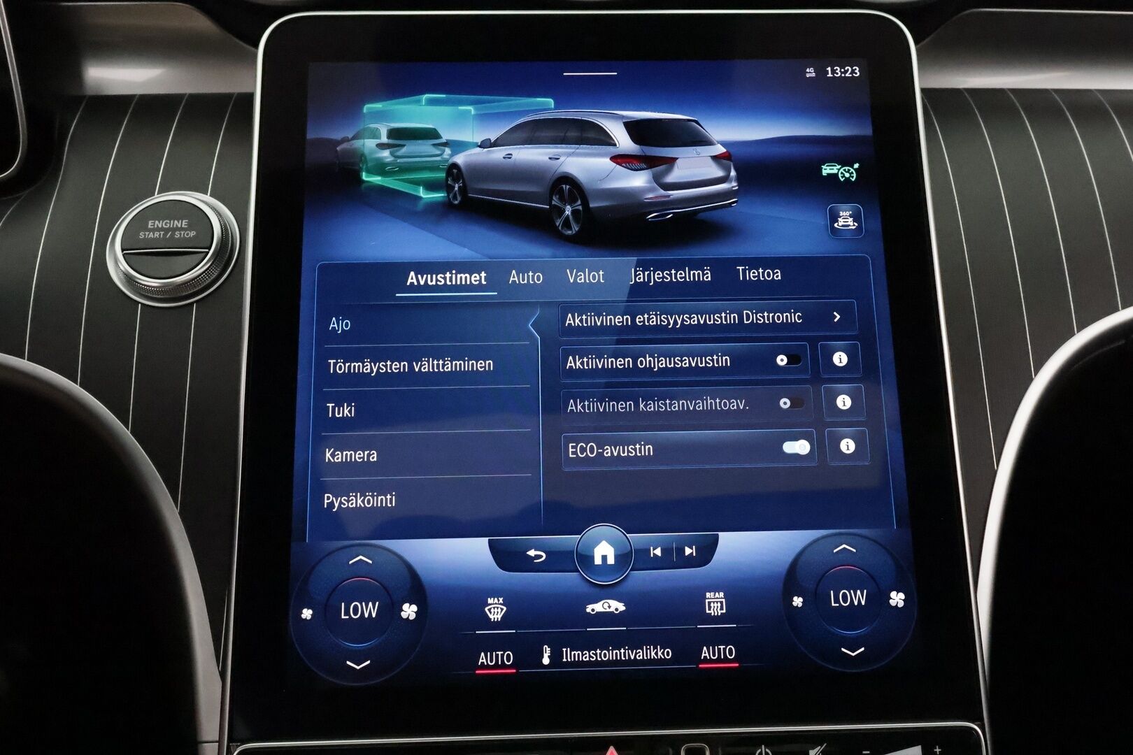 MERCEDES-BENZ C 2022 300e T A Premium Business AMG **Distronic+ / Burmester / Panorama / HUD / 360° / Muistinahat / Digital-LED / Koukku* - 3,99 % KORKOTARJOUS TÄHÄN AUTOON - 2x Latauskaapelit / **HUIPPU VARUSTEET**