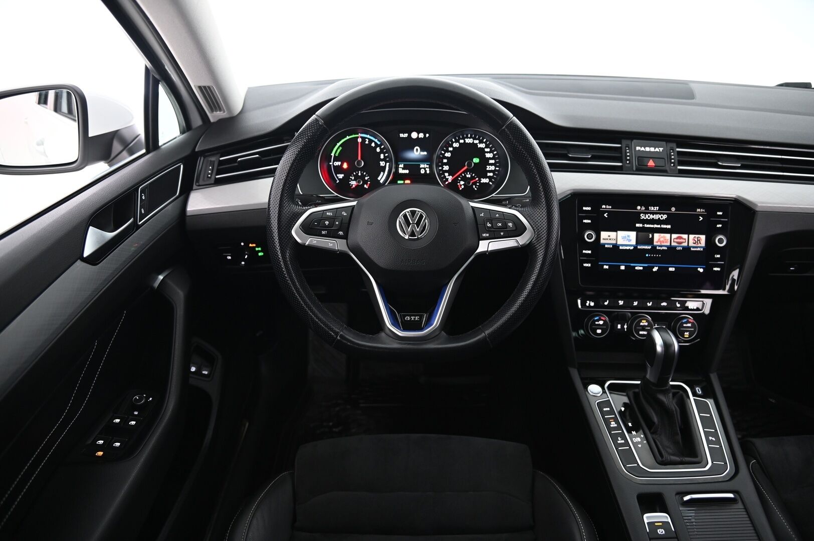 Volkswagen Passat 2020 13 kWh Variant GTE Plug-In Hybrid 160 kW DSG-automaatti  *Nahka-alcantara/  Webasto/  ACC/  Kaistavahti/  Led* - Jakohihna vaihdettu ja huollettu 07/2025 / 2x renkaat / Merkkihuollettu