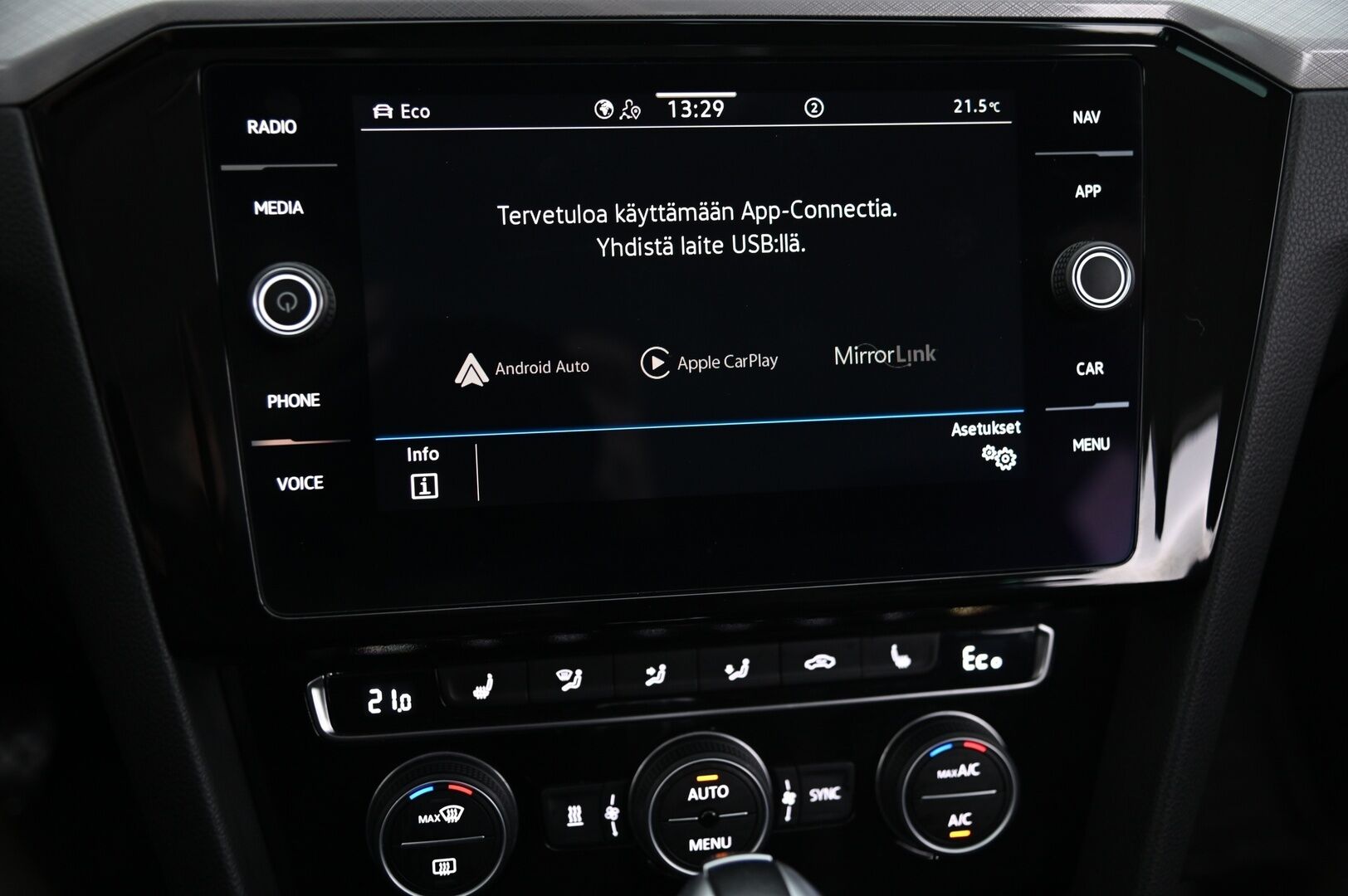 Volkswagen Passat 2020 13 kWh Variant GTE Plug-In Hybrid 160 kW DSG-automaatti  *Nahka-alcantara/  Webasto/  ACC/  Kaistavahti/  Led* - Jakohihna vaihdettu ja huollettu 07/2025 / 2x renkaat / Merkkihuollettu