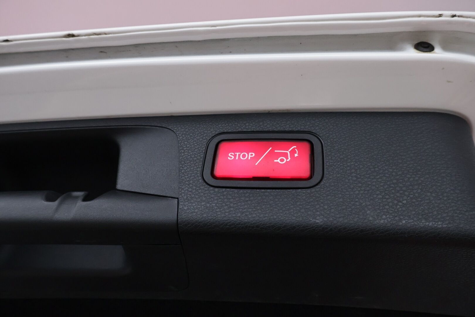 Mercedes-Benz E 2020 300 de T A Business AMG EQ Power - Distronic | LED High Perf | Puolinahka Sporttipenkit | Sähköluukku | Peruutustutkat | Juuri huollettu | SoH 83,2%!!!