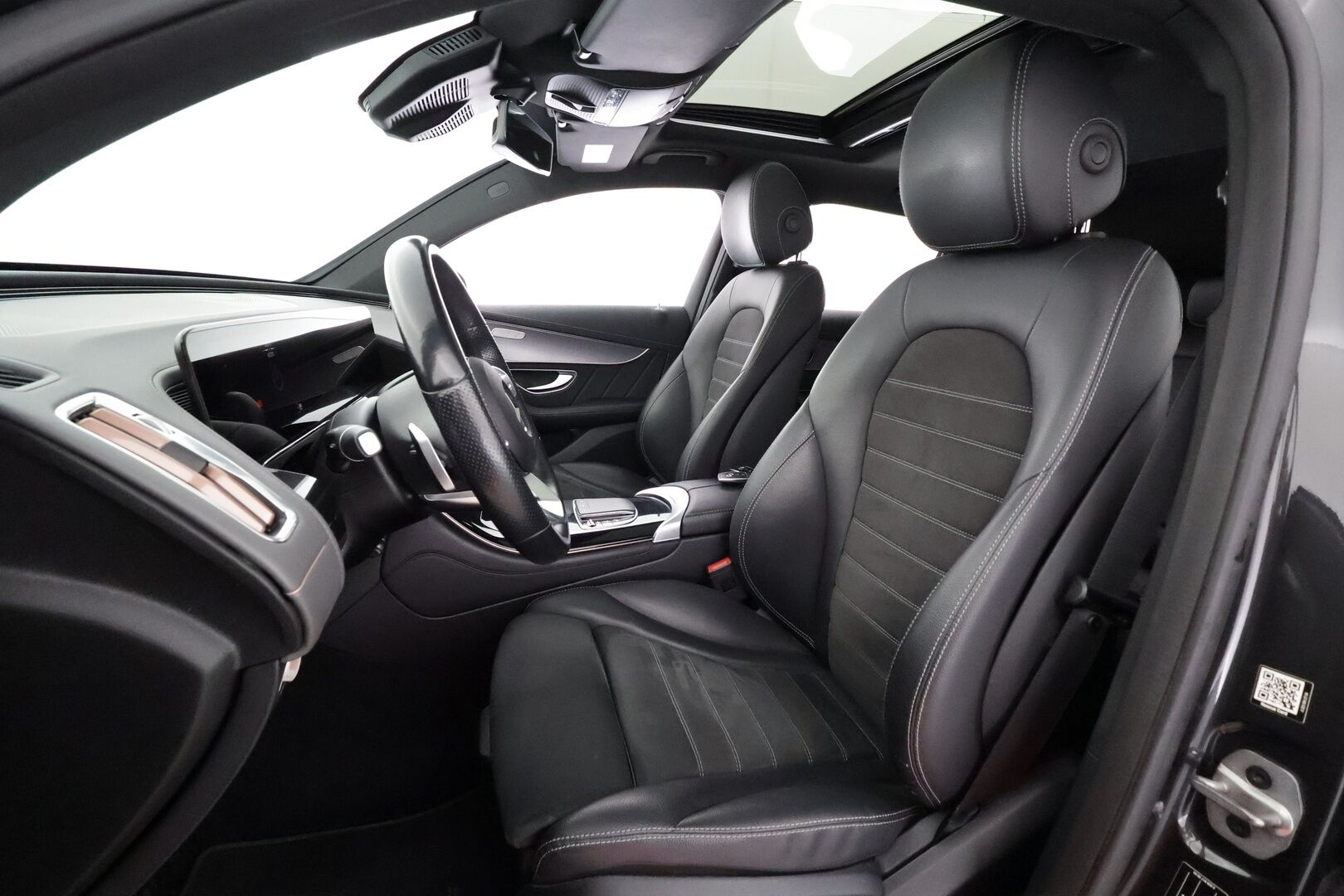 Mercedes-Benz EQC 2023 400 4MATIC Business AMG - | Distronic+ | Lisälämmitin | Koukku | 360-Kamera | Osasähköt | Widescreen | Puolinahat | LED | Kahdet Renkaat |