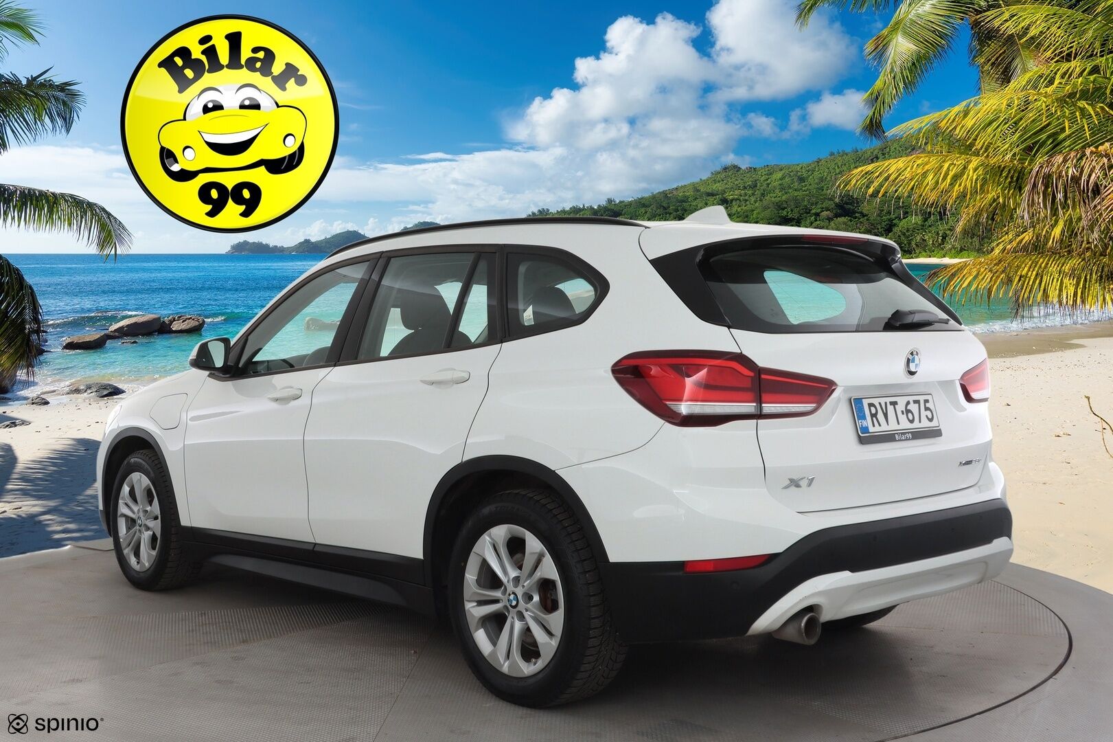 BMW X1 2020 F48 xDrive25e A Business * Vakkari / P.tutkat / Navi / Lisälämmitin / LED / Sähköinen Takaluukku * - Kahdet renkaat aluvanteilla - HULLUT AVAJAISHULINAT KORKOTARJOUS 3,29 %