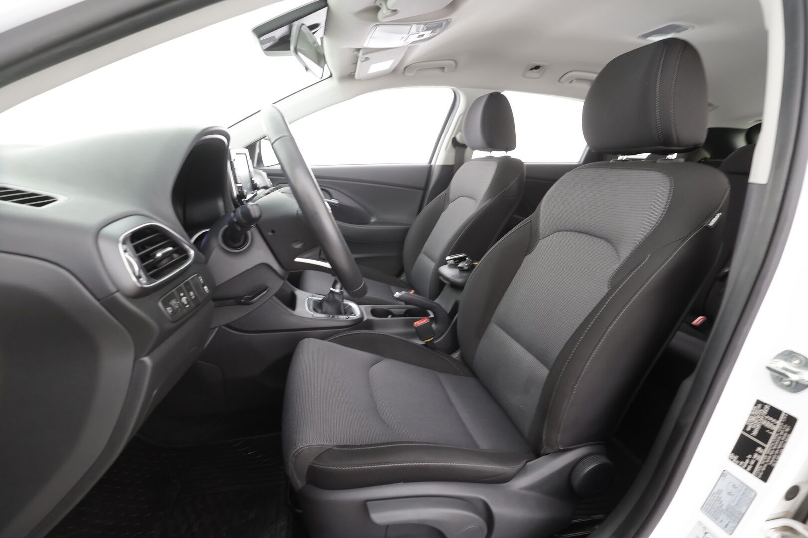 Hyundai i30 Wagon 2024 1.5 DPi 110 hv 6MT Classic - | Vakkari | P.Kamera | Ohjauspyörän Lämmitys | Bluetooth | Apple&Android |Suomi-auto | Kahdet Renkaat |