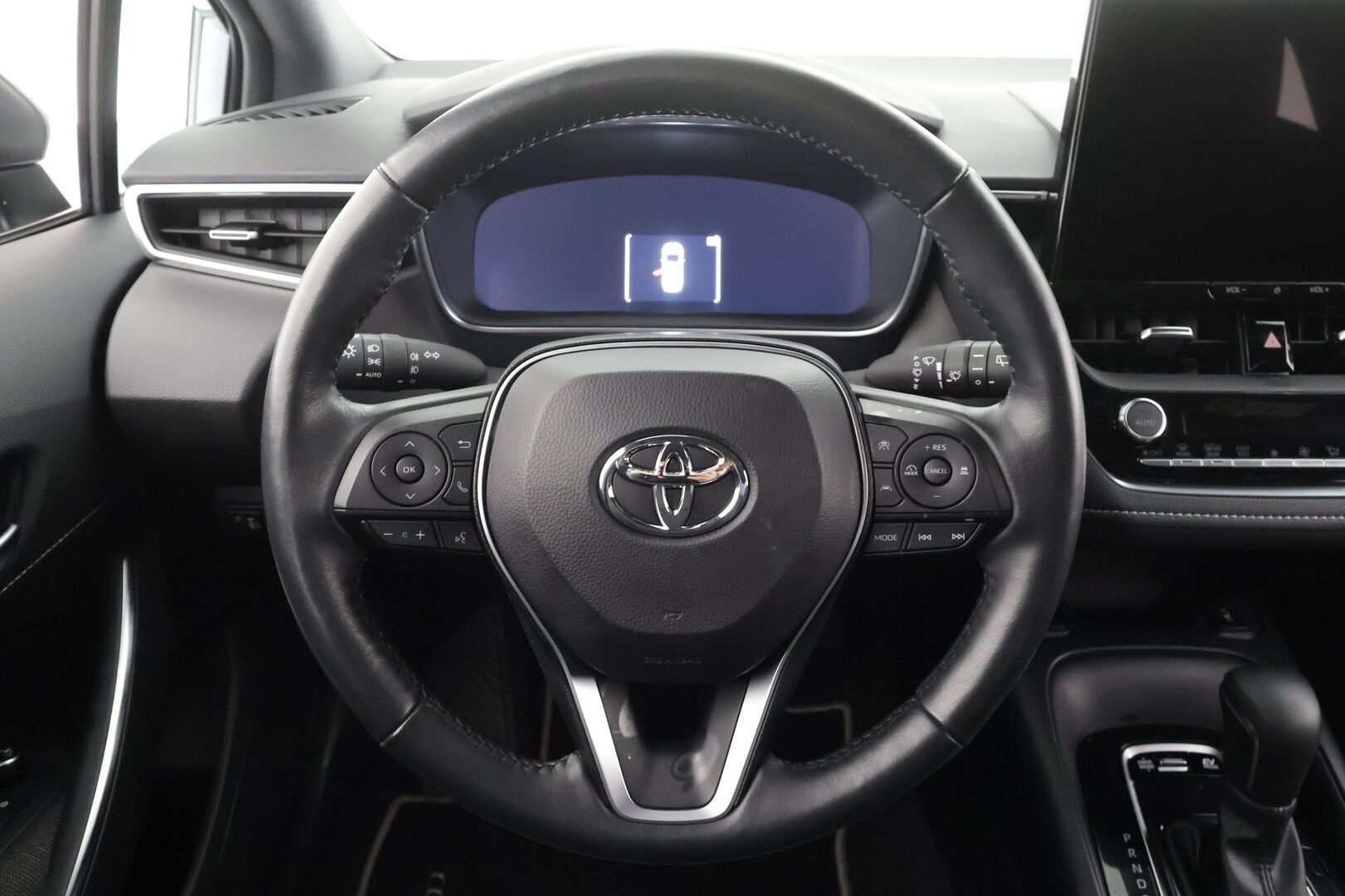 Toyota Corolla 2024 Touring Sports 1,8 Hybrid Active * ACC / P.kamera / Digimittaristo / Facelift / Navi / Ratinlämmitin * - Suomi-auto / Kahdet renkaat aluvanteilla / Merkkihuollettu