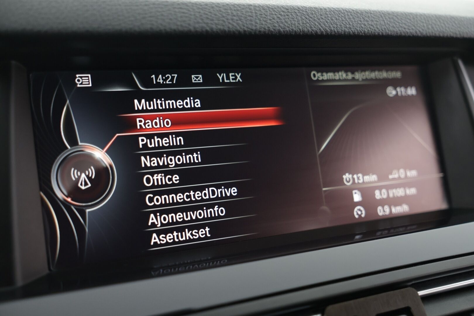 BMW 530 2016 F11 Touring 530d A xDrive Edition Exclusive - Frozen Bronze Metallic | Erinomainen huoltohistoria | Ilmastoidut ja lämmitetyt nahkepenkit muistillla | ACC / Webasto | HUD |