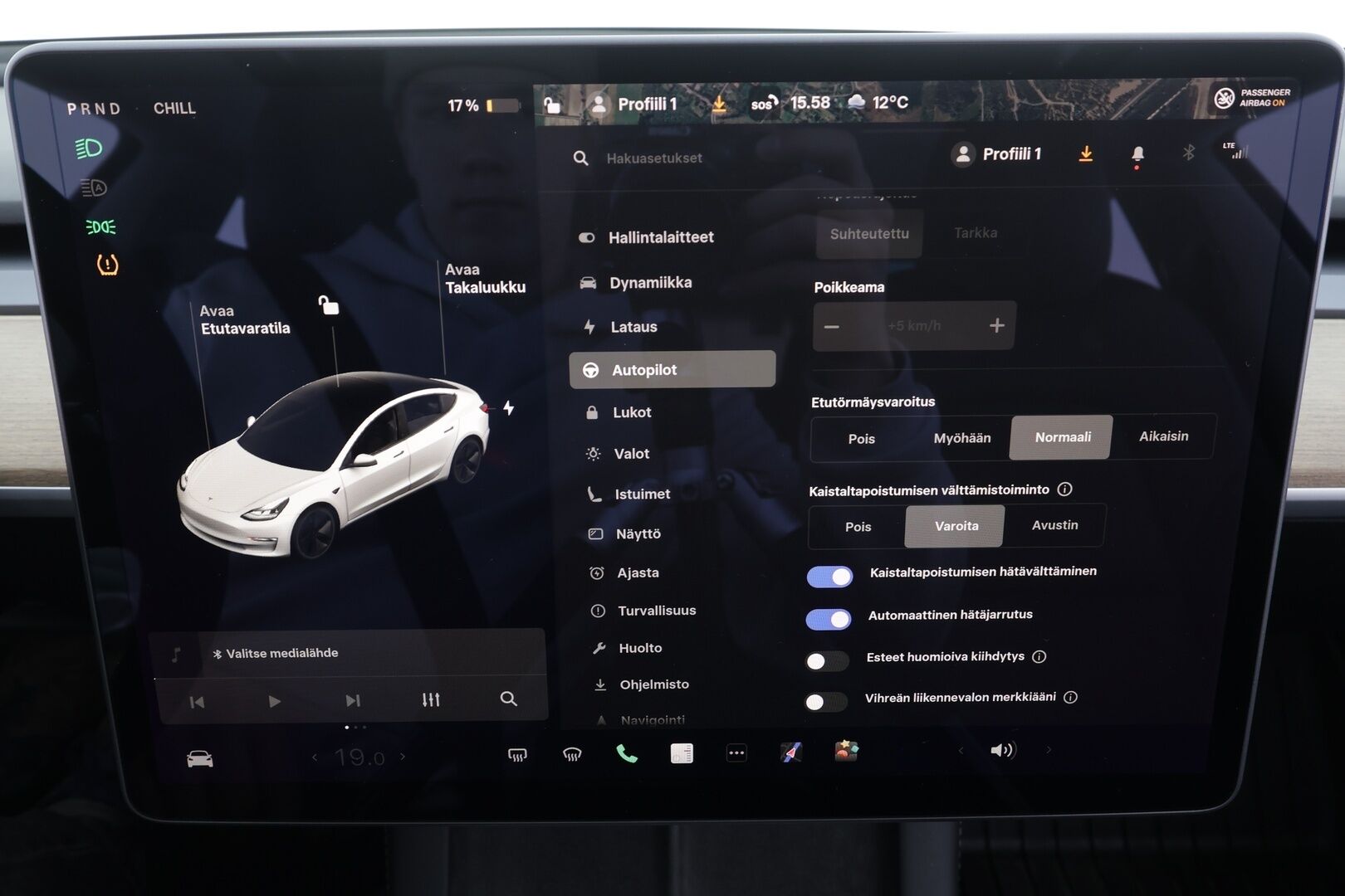 Tesla Model 3 2021 Long Range Dual Motor * Koukku / Lasikatto / ILP / ACC / Matrix-LED / Muistipenkki / P.kamera / Premium Audio * - Kahdet renkaat - HULLUT JOULUT KORKOTARJOUS 2,49% 