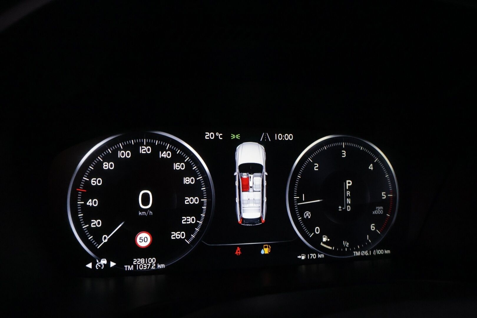 Volvo V90 2019 D3 AWD Business Inscription aut* Webasto / Vetokoukku / Pilot assist / P. Kamera / Sportti nahat / ACC / Keyless GO* - Suomi-auto / Puskurin alle taittuva vetokoukku / Ratinlämmitin / Adapt LED - HULLUT AVAJAISHULINAT KORKOTARJOUS 3,29 %