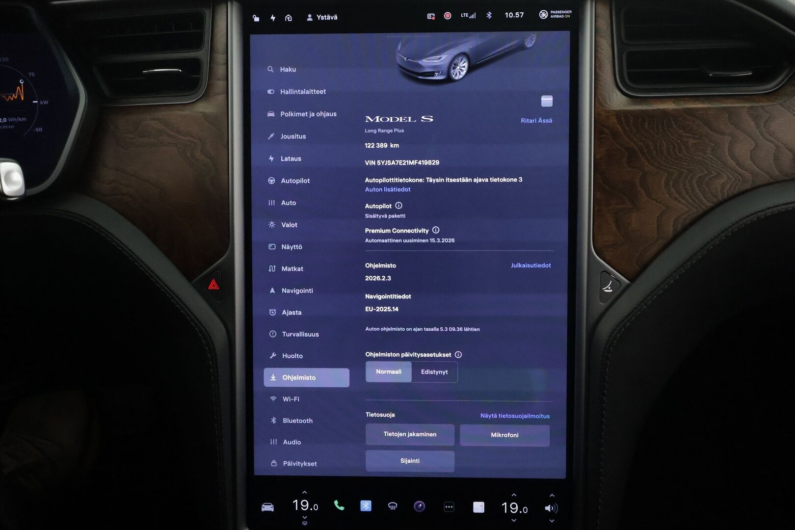 Tesla Model S 2021 Long Range AWD * Ilma-alusta / ACC / LED / P.Kamera / Muistipenkki / Navi / Kaistavahti / Keyless * - 2x Latauskaapelit / Kahdet renkaat aluvanteilla
