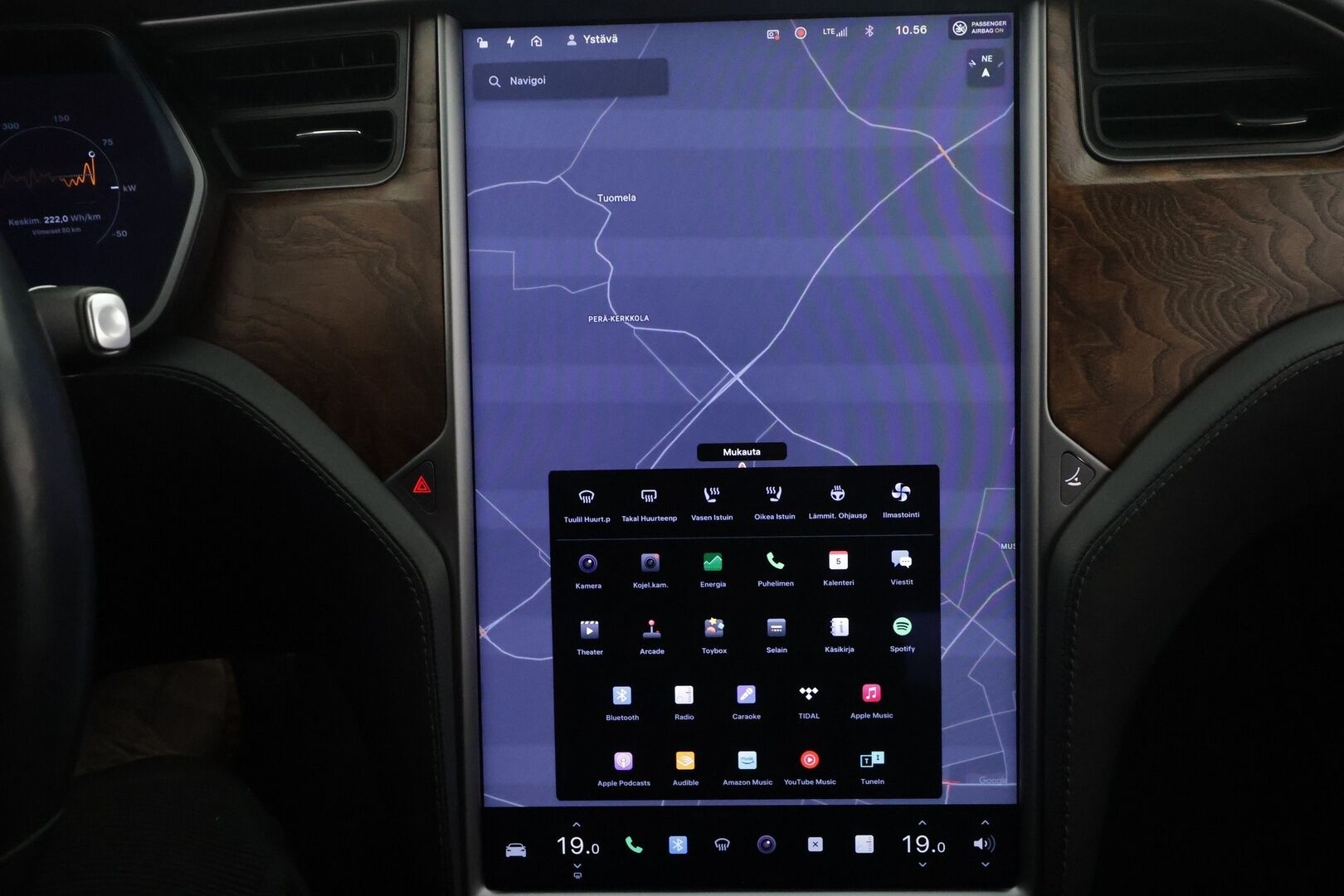 Tesla Model S 2021 Long Range AWD * Ilma-alusta / ACC / LED / P.Kamera / Muistipenkki / Navi / Kaistavahti / Keyless * - 2x Latauskaapelit / Kahdet renkaat aluvanteilla