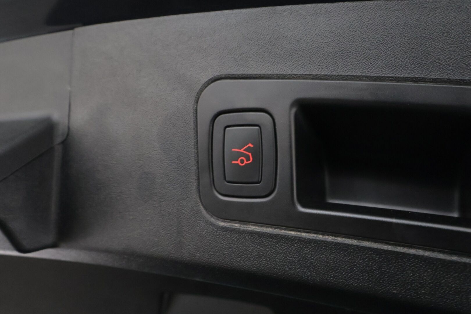 Tesla Model S 2021 Long Range AWD * Ilma-alusta / ACC / LED / P.Kamera / Muistipenkki / Navi / Kaistavahti / Keyless * - 2x Latauskaapelit / Kahdet renkaat aluvanteilla