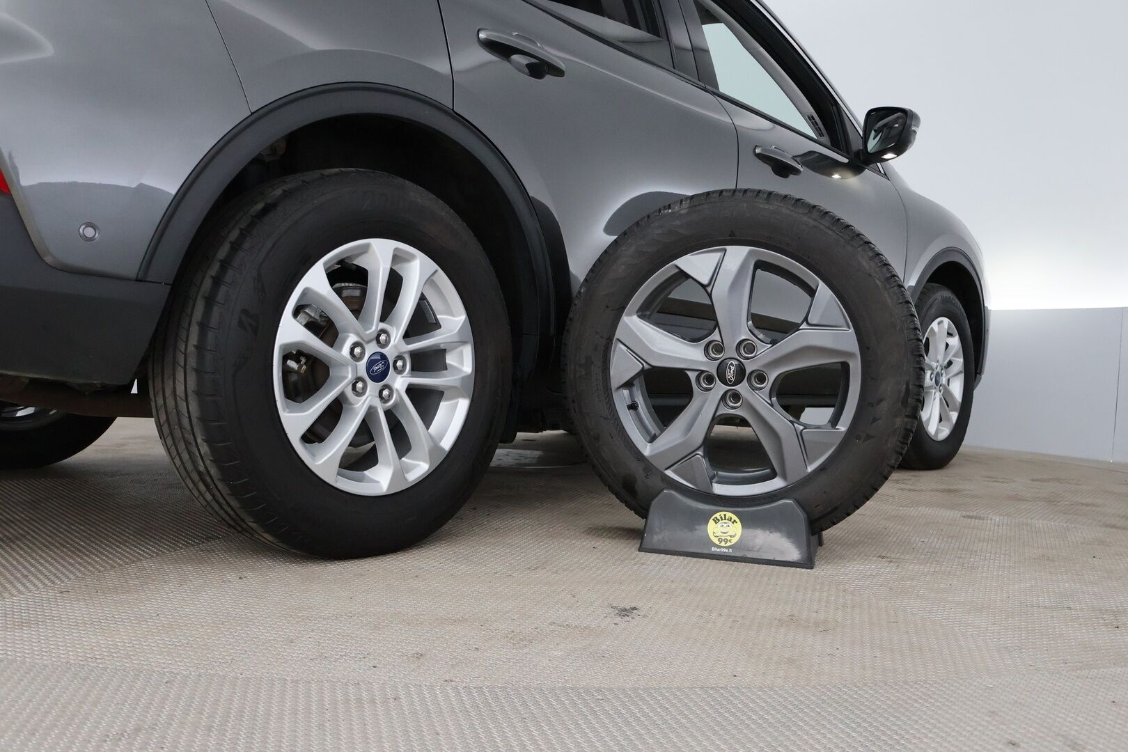 Ford Kuga 2024 2,5 Ladattava hybridi (PHEV) 225hv CVT FWD Titanium X Business Edition 5-ovinen - ACC | 180-kamera | B&O | Vetokoukku | Suomi-auto | 2-om | Merkkihuollettu
