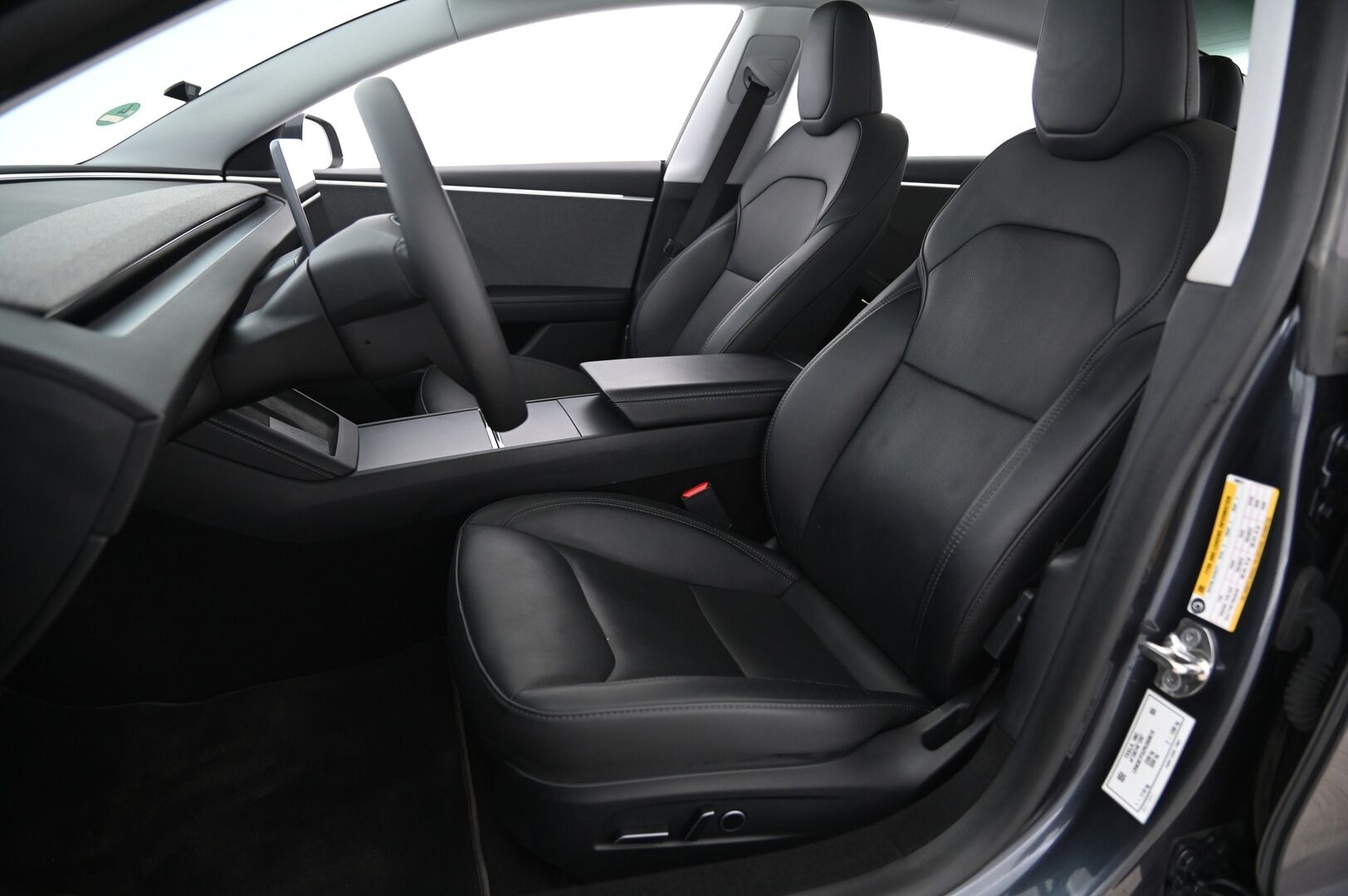 Tesla Model 3 2024 Standard Range Plus