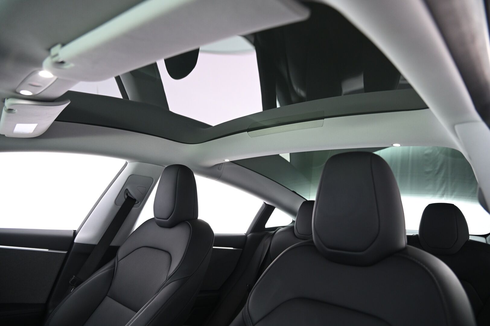 Tesla Model 3 2024 Standard Range Plus