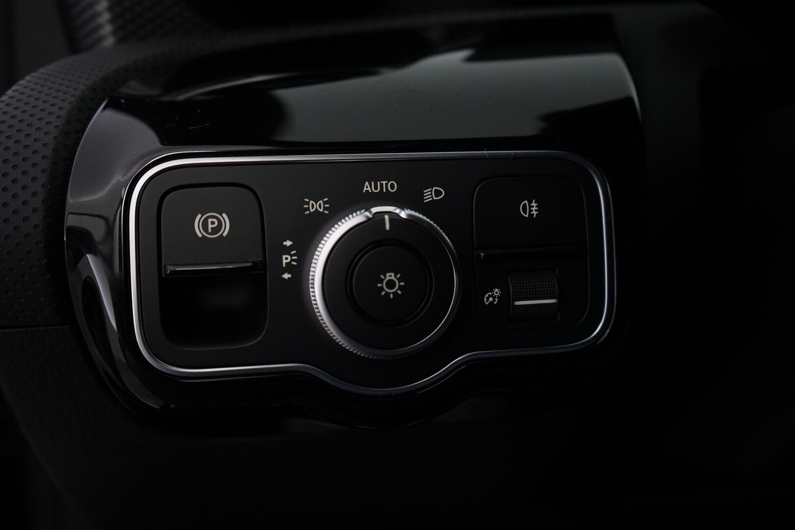 Mercedes-Benz A 2020 250 e A Business Style EQ Power * Kamera /  Vakkari /  Navi / Tutkat / Widescreen * - Juuri katsastettu / SoH 95.4% - HULLU BLACKWEEK KORKOTARJOUS 2,49%