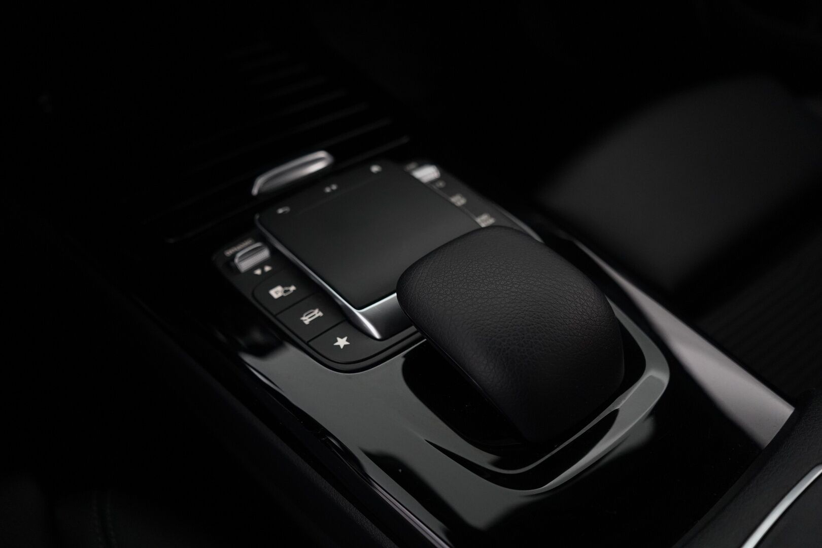 Mercedes-Benz A 2020 250 e A Business Style EQ Power * Kamera /  Vakkari /  Navi / Tutkat / Widescreen * - Juuri katsastettu / SoH 95.4% - HULLU BLACKWEEK KORKOTARJOUS 2,49%