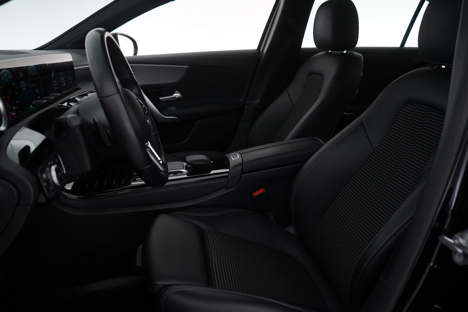 Mercedes-Benz A 2020 250 e A Business Style EQ Power * Kamera /  Vakkari /  Navi / Tutkat / Widescreen * - Juuri katsastettu / SoH 95.4% - HULLU BLACKWEEK KORKOTARJOUS 2,49%