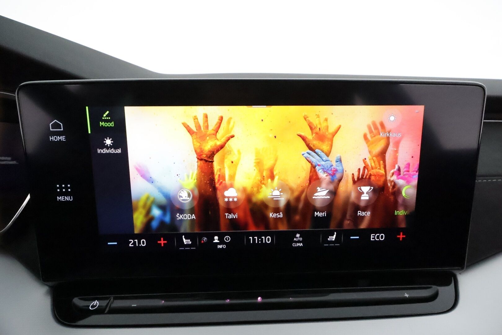 Skoda Octavia 2021 Combi 1.4 TSI PHEV Style iV DSG Autom. * Webasto / Matrix LED / HUD / Navi / Muistipenkit / Peruutustutkat - Akku kuntotarkastettu / Kahdet renkaat aluvanteilla - HULLU BLACKWEEK KORKOTARJOUS 2,49%