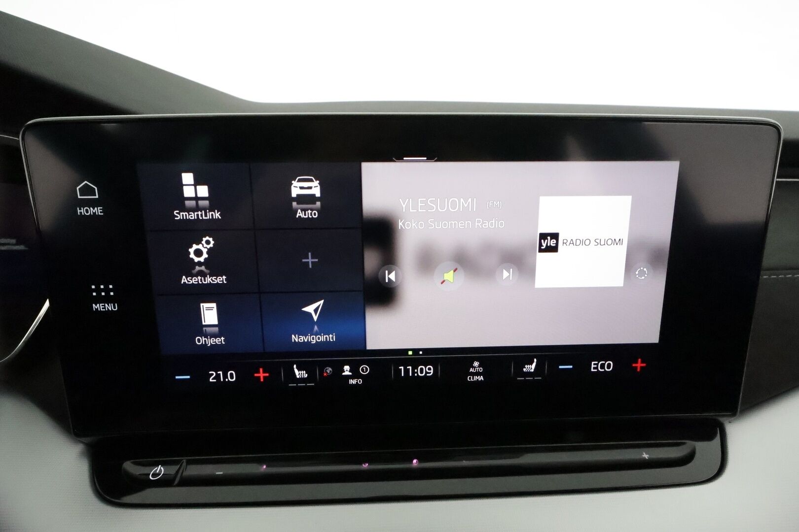 Skoda Octavia 2021 Combi 1.4 TSI PHEV Style iV DSG Autom. * Adapt.Vakkari / Matrix LED / HUD / Navi / Muistipenkit / Peruutustutkat - Kahdet renkaat aluvanteilla