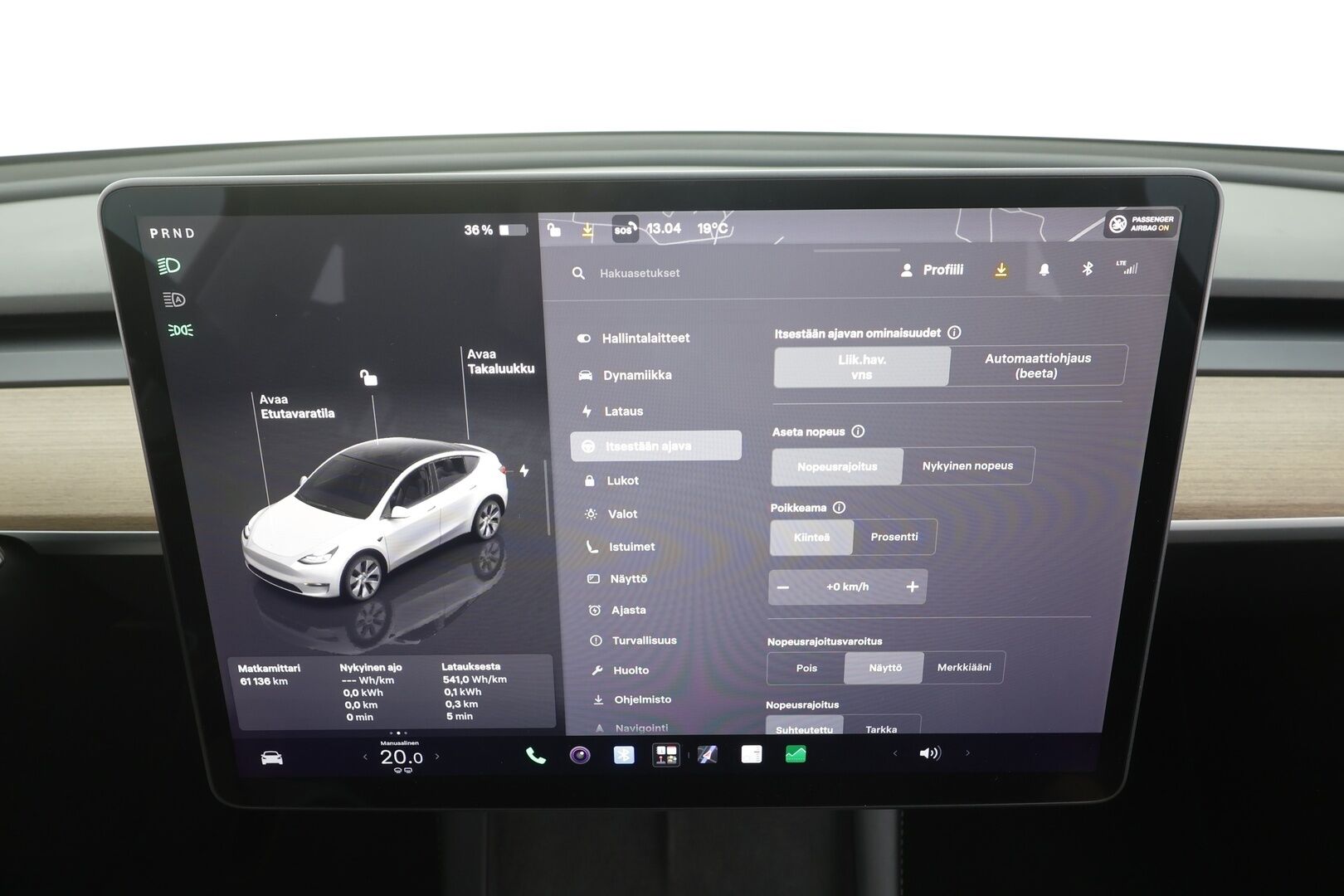 Tesla Model Y 2024 RWD - | ACC | Koukku | ALV | ILP | Ryzen | Matrix | Lasikatto | Premium Audio | Muistipenkki | Nahkasisusta | P.kamera | 1-om suomiauto | 2x renkaat aluin | 