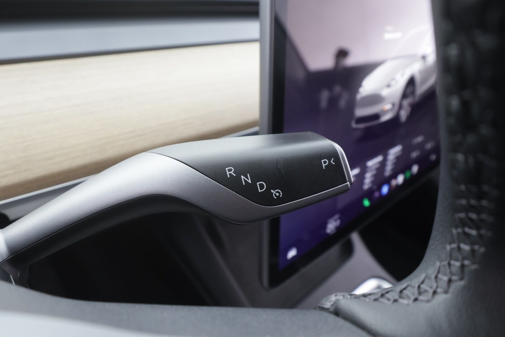 Tesla Model Y 2024 RWD - | ACC | Koukku | ALV | ILP | Ryzen | Matrix | Lasikatto | Premium Audio | Muistipenkki | Nahkasisusta | P.kamera | 1-om suomiauto | 2x renkaat aluin | 