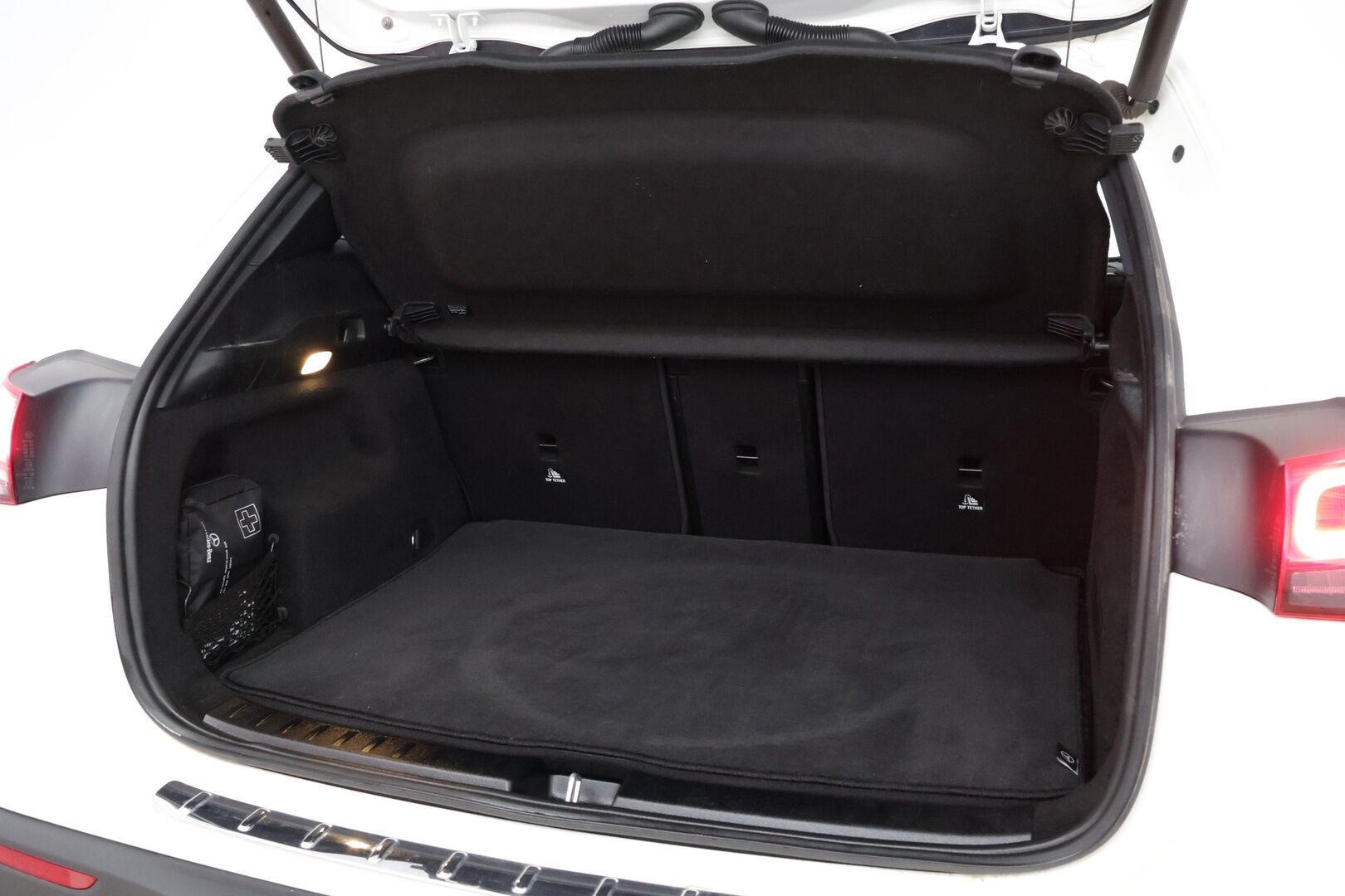 Mercedes-Benz EQA 2022 250 Business AMG * Vetokoukku / Peruutuskamera / Nahka-Alcantara / LED High Performance / Merkkihuollot - Night Paketti / Comand Navi / Akku kuntotarkastettu! - HULLUT AVAJAISHULINAT KORKOTARJOUS 3,29 %