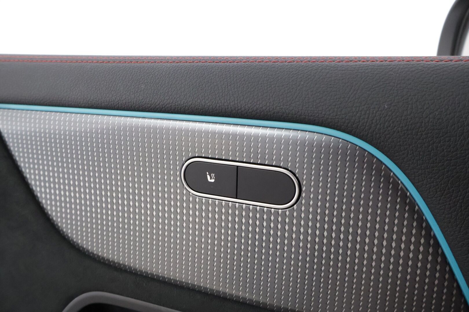 Mercedes-Benz EQA 2022 250 Business AMG - Vetokoukku | Peruutuskamera | Nahka-Alcantara | LED High Performance | Night Paketti | Comand Navi | Kahdet Vanteet | Merkkihuollot | Akku kuntotarkastettu!
