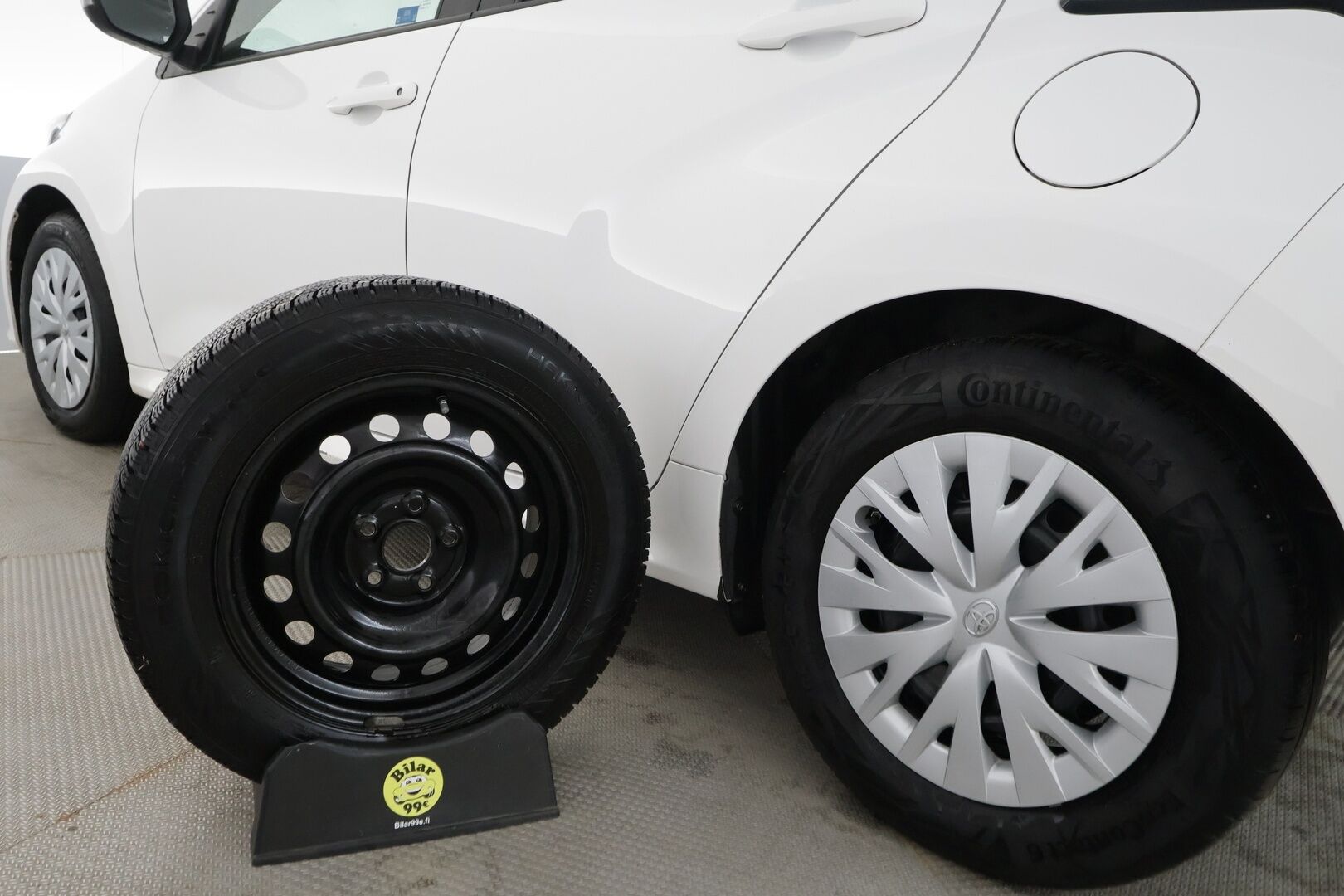Toyota Yaris 2024 1,5 Hybrid 116 Active - | ACC | P.Kamera | Kaistavahti | Apple&Android | PDA | Kaukovaloautomatiikka | Ratinlämmitys | 1-om suomi-auto | Kahdet renkaat | Merkkihuollot |