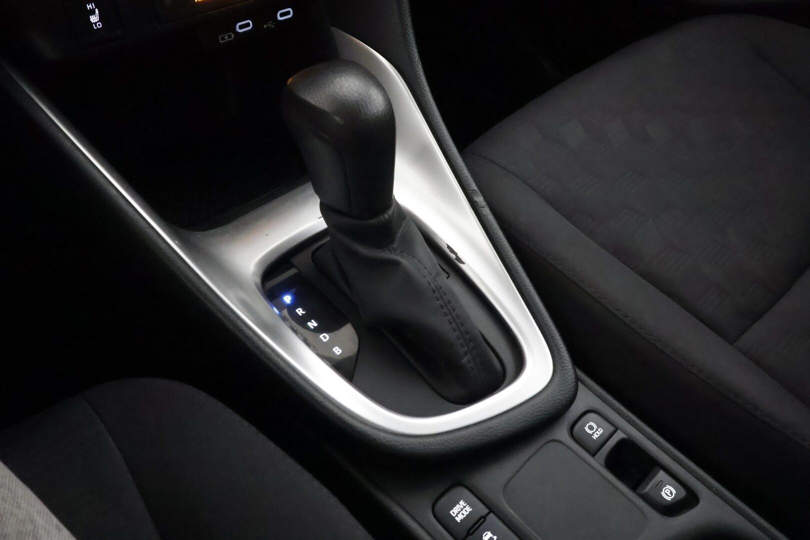 Toyota Yaris 2024 1,5 Hybrid 116 Active - | ACC | P.Kamera | Kaistavahti | Apple&Android | PDA | Kaukovaloautomatiikka | Ratinlämmitys | 1-om suomi-auto | Kahdet renkaat | Merkkihuollot |