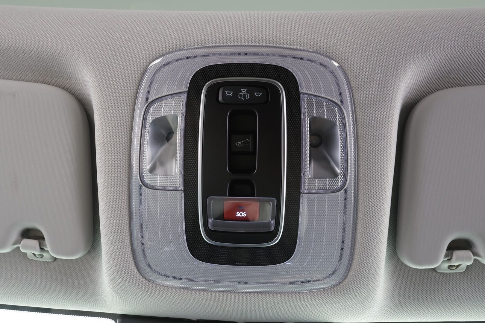 Hyundai KONA 2024 65 kWh 217 hv Premium - | ACC | ILP | Koukku | Bose | HUD | 360° | Ilmastoidut nahat | Lasikattoluukku | Muistipenkki | LED | Navi | Keyless | Ratinlämmitin | 2x Renkaat | Merkkihuollettu |