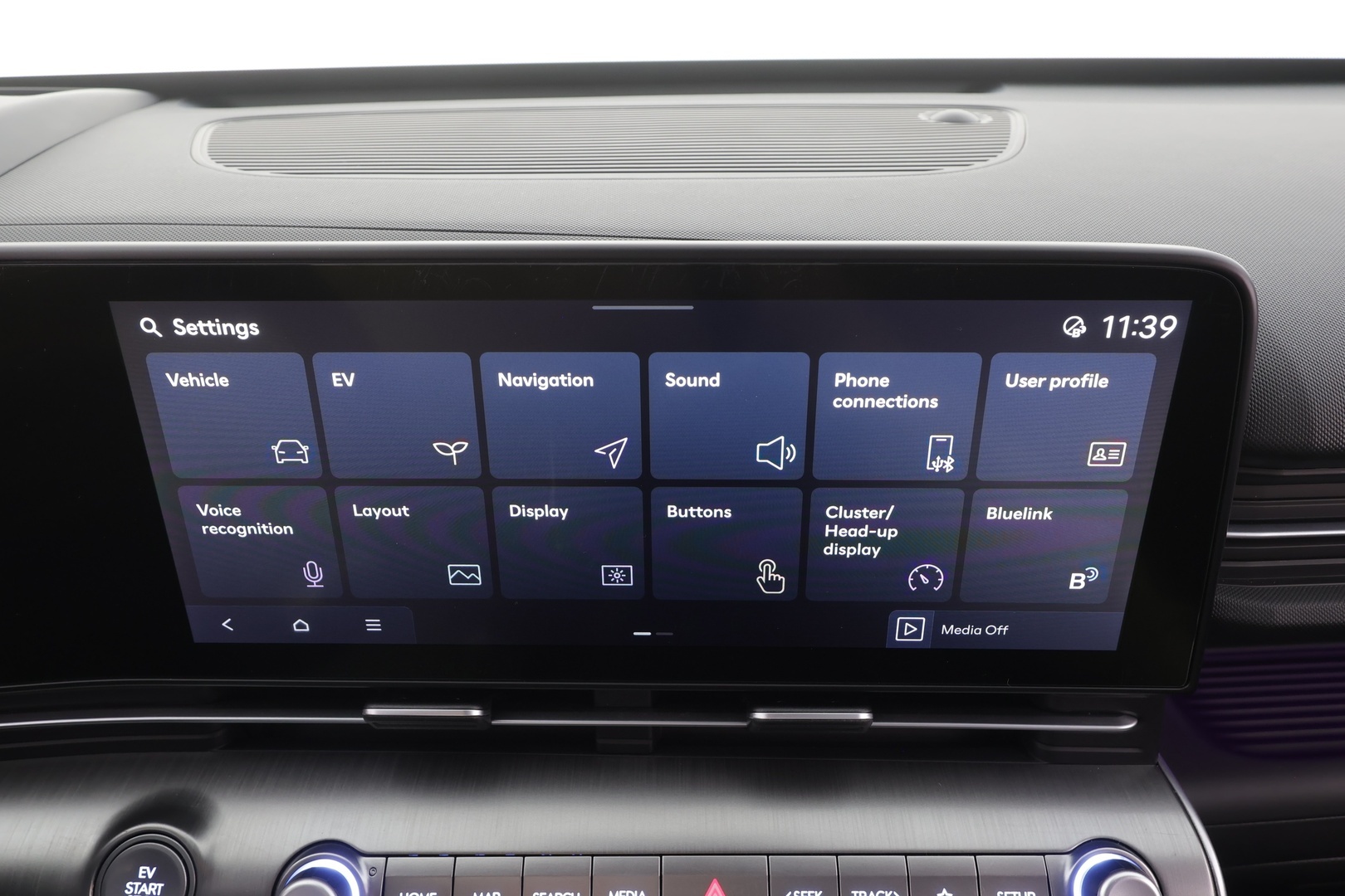 Hyundai KONA 2024 65 kWh 217 hv Premium - | ACC | ILP | Koukku | Bose | HUD | 360° | Ilmastoidut nahat | Lasikattoluukku | Muistipenkki | LED | Navi | Keyless | Ratinlämmitin | 2x Renkaat | Merkkihuollettu |
