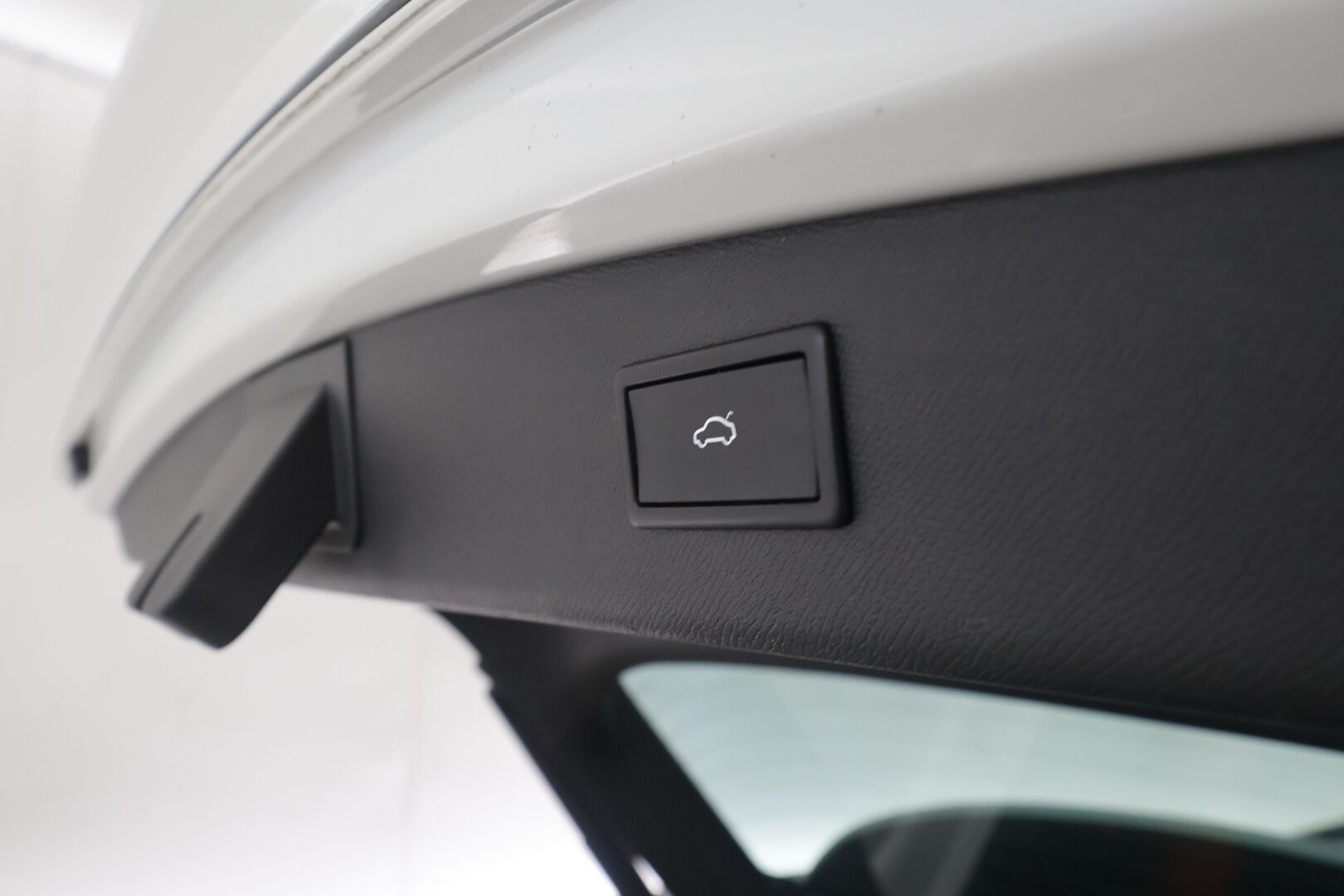 Cupra Leon Sportstourer 2021 1,4 PHEV 180 kW e-HYBRID DSG - | ACC | LED | P.Kamera | Koukku | Puolinahat | Ratinlämmitys | Kaistavahti | Keyless | Navi | Digimittaristo | Kahdet renkaat | - KORKO VAIN 3,99 %