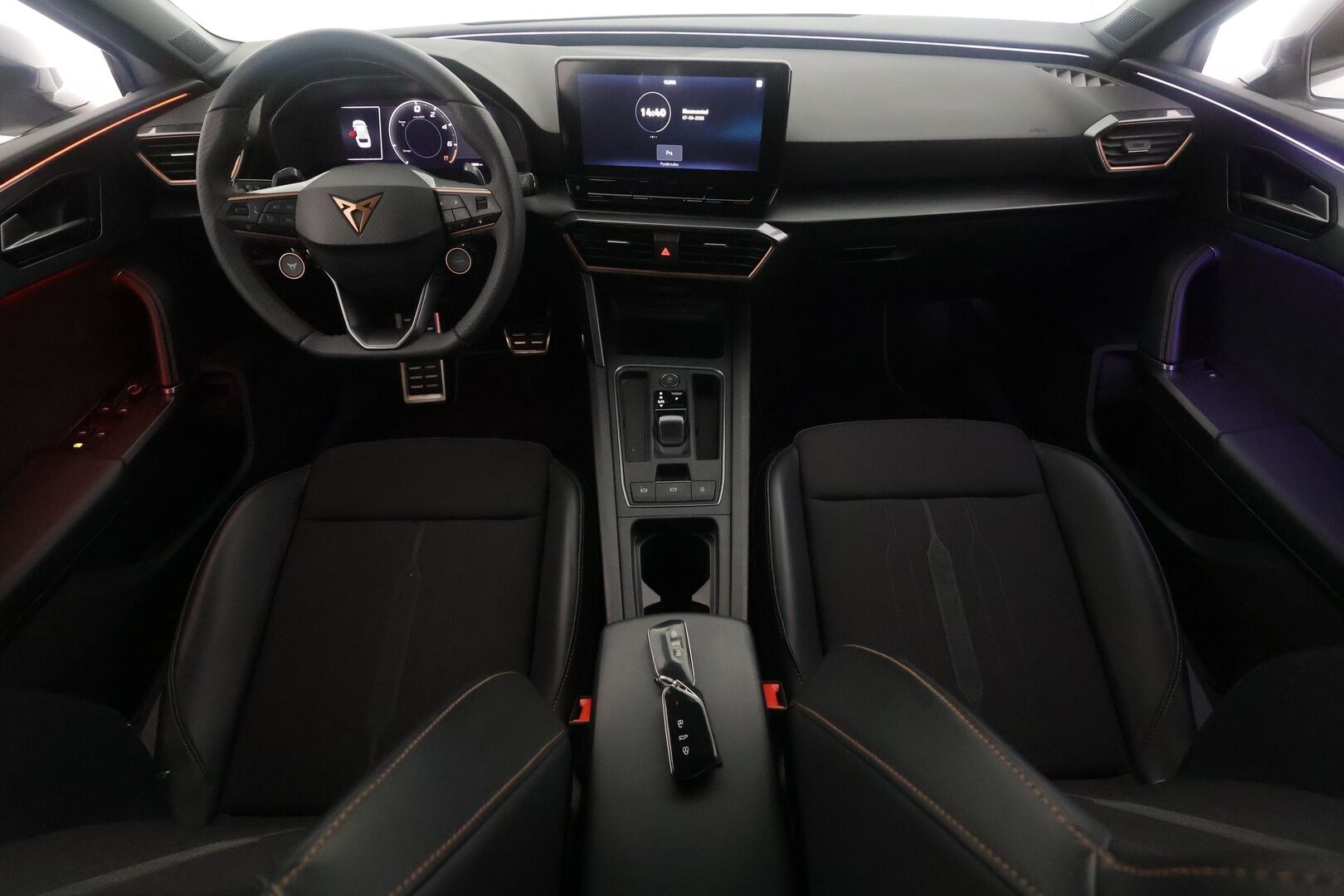 Cupra Leon Sportstourer 2021 1,4 PHEV 180 kW e-HYBRID DSG - | ACC | LED | P.Kamera | Koukku | Puolinahat | Ratinlämmitys | Kaistavahti | Keyless | Navi | Digimittaristo | Kahdet renkaat | - KORKO VAIN 3,99 %