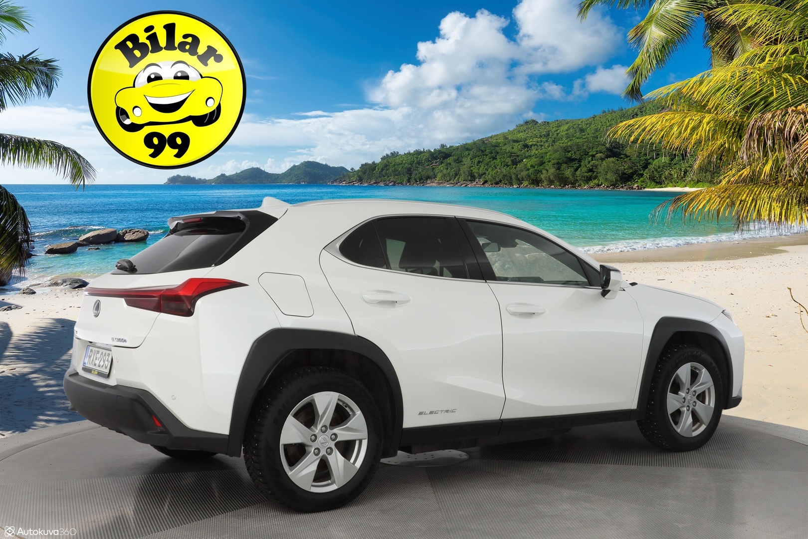 Lexus UX 2022 300e Premium *ACC / Kamera / Ilmastoidut nahat / Keyless* - Kahdet renkaat vanteilla