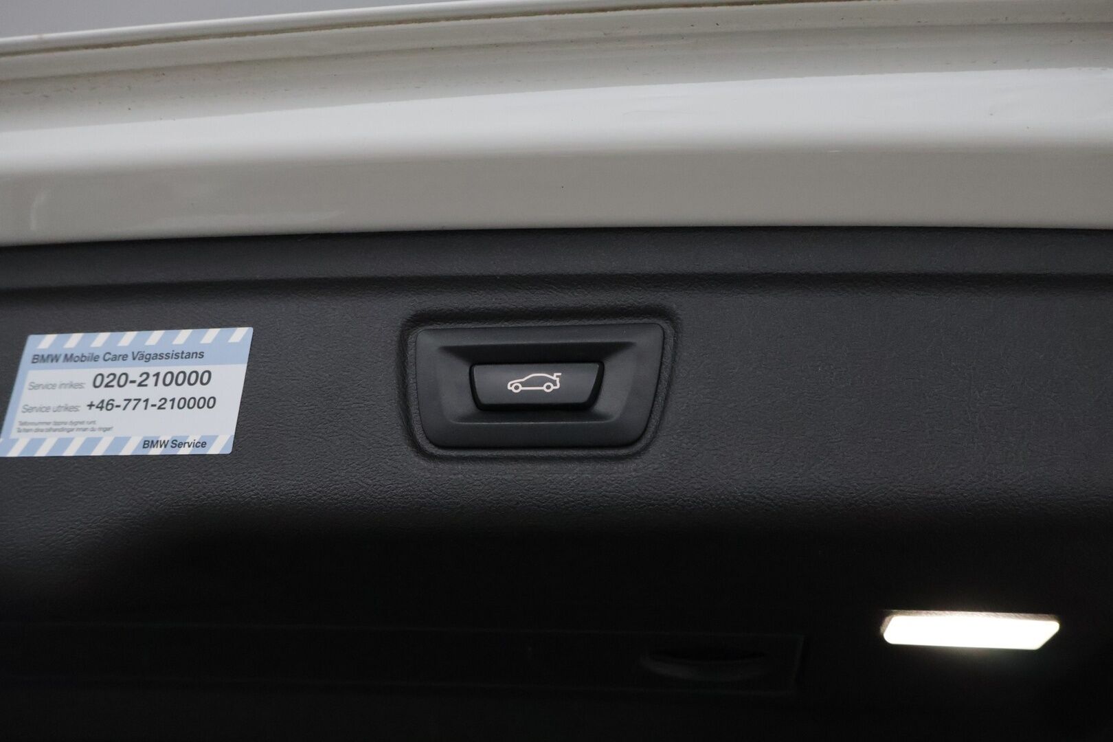 BMW 320 2020 G21 Touring 320d A xDrive Business M Sport MHEV - Adapt.Vakkari | HiFi | Vetokoukku | Nahka-Alcantara | Adapt.LED