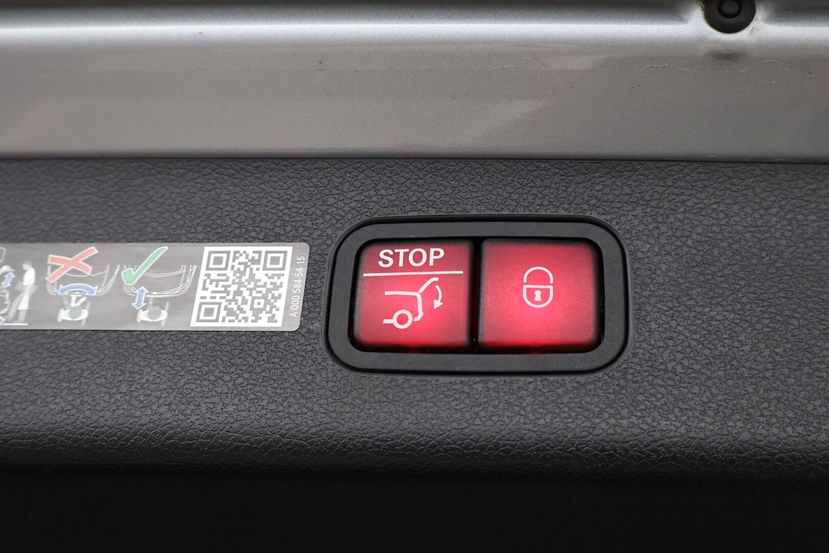 Mercedes-Benz E 2024 300 de 4MATIC A All-Terrain - Webasto | Burmester | DTR+ | 360-Kamera | Vetokoukku | Muistipenkki | Nahkasisusta | Huippuvarusteet!